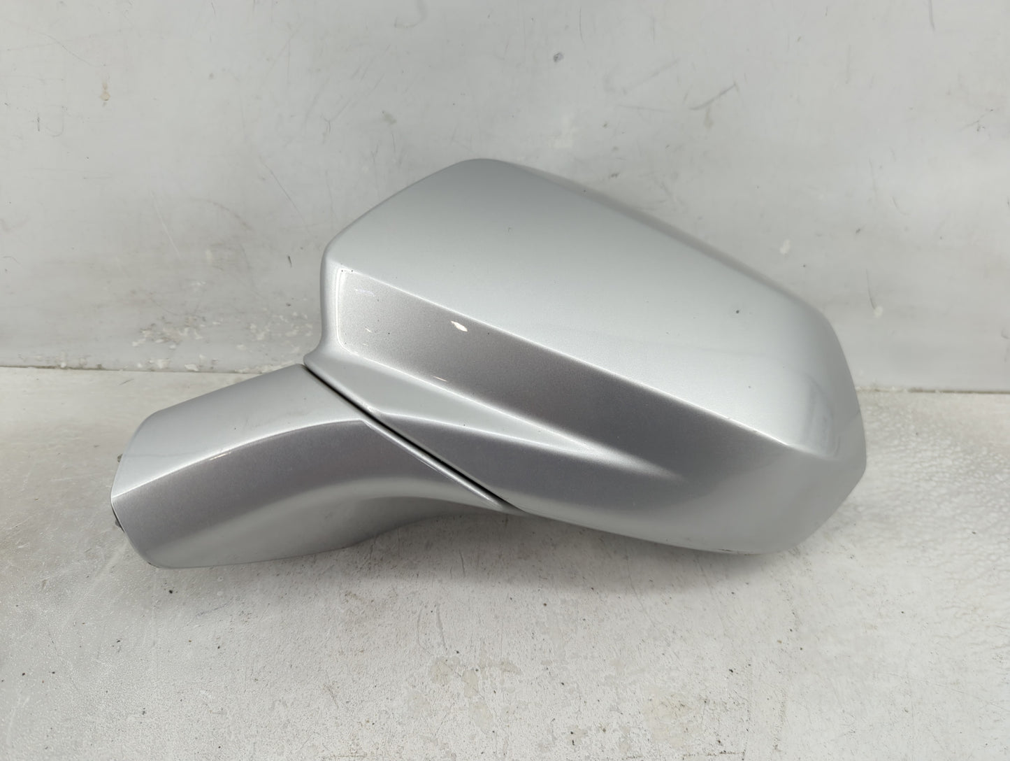 2019-2020 Cadillac Xt4 Driver Side View Mirror - Left Door Mirror OEM Used - Oemusedautoparts1.com