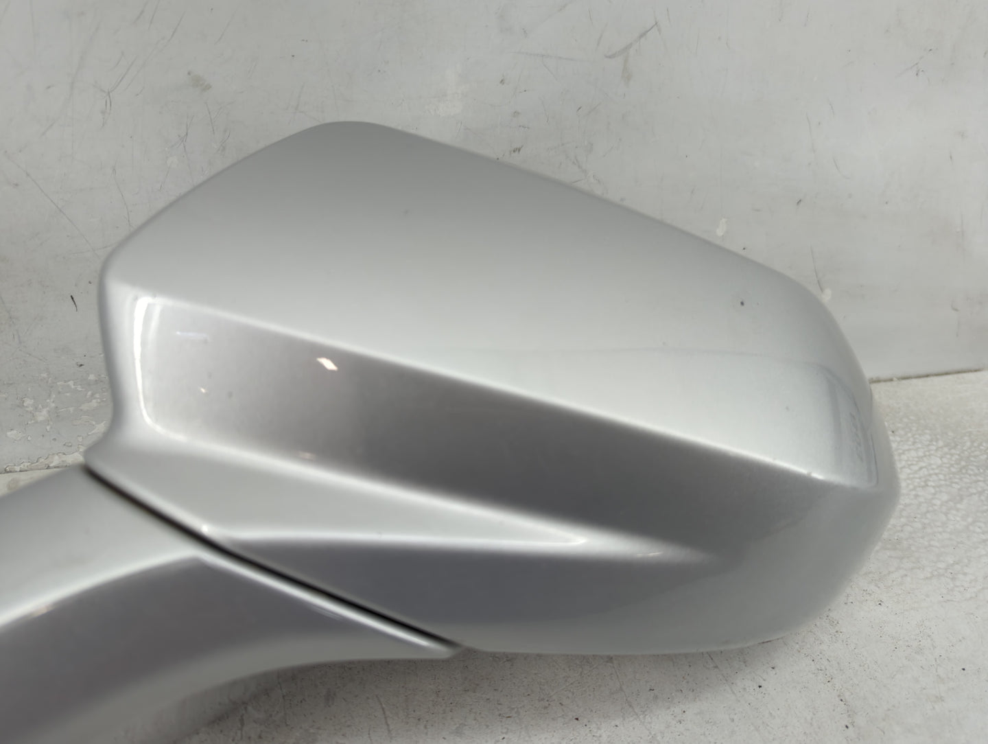 2019-2020 Cadillac Xt4 Driver Side View Mirror - Left Door Mirror OEM Used - Oemusedautoparts1.com