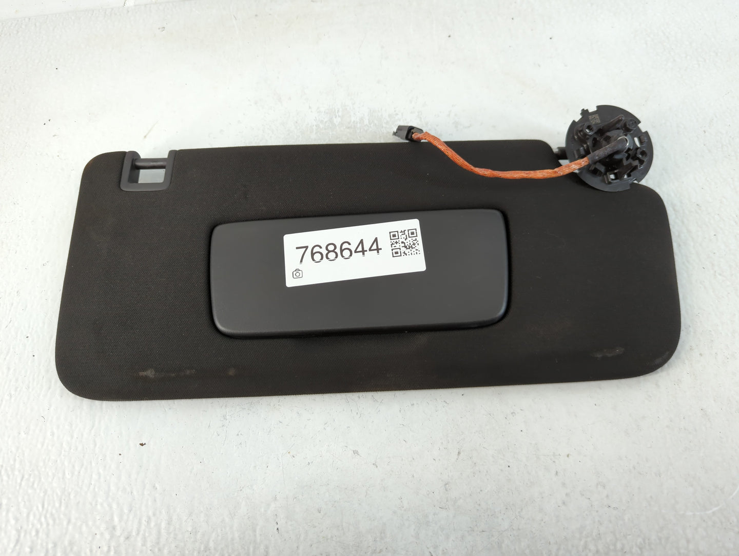 2019-2020 Cadillac Xt4 Sun Visor Shade Replacement Passenger Right Mirror Fits Fits 2019 2020 OEM Used Auto Parts - Oemuseda