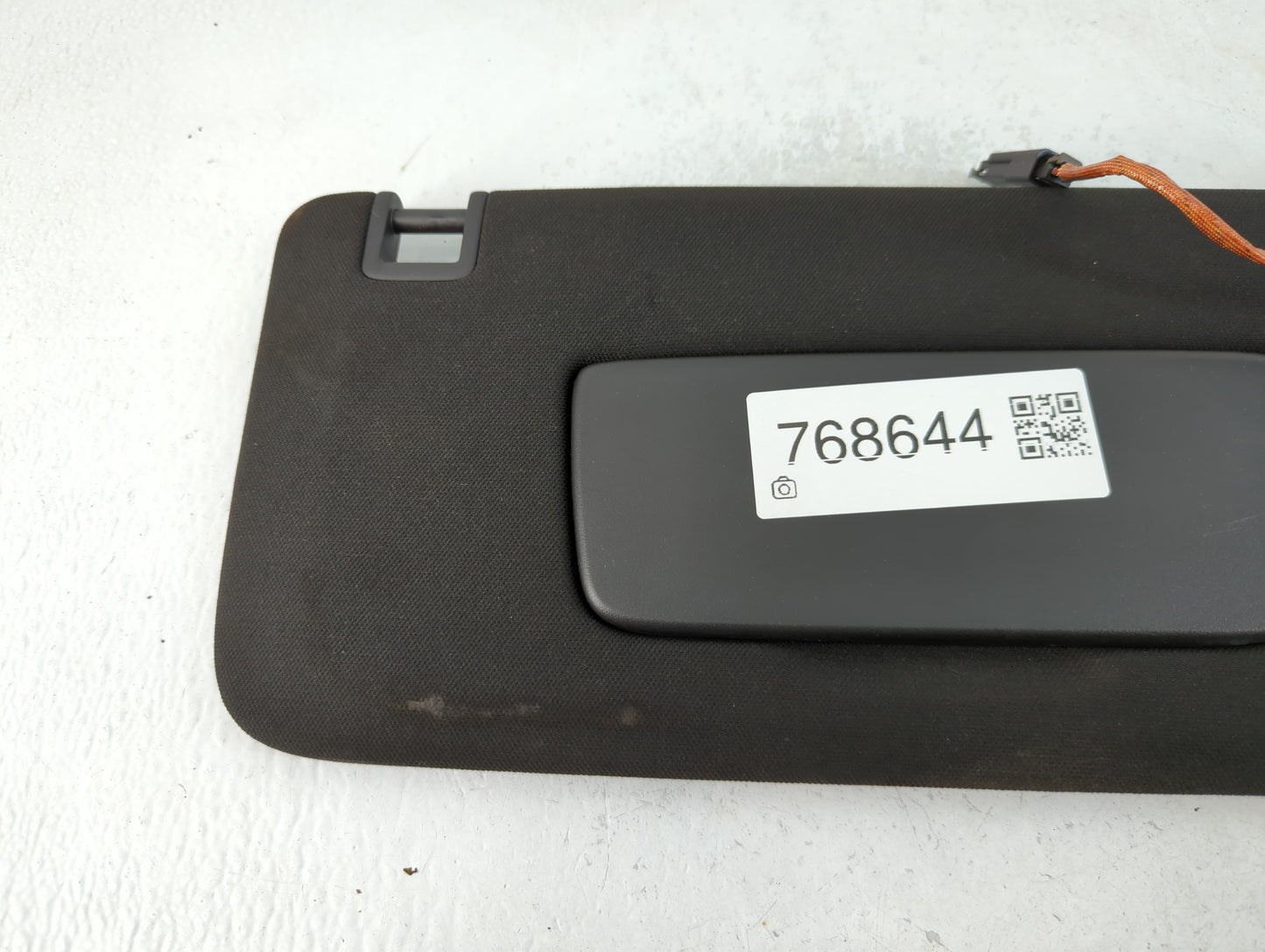 2019-2020 Cadillac Xt4 Sun Visor Shade Replacement Passenger Right Mirror Fits Fits 2019 2020 OEM Used Auto Parts - Oemuseda