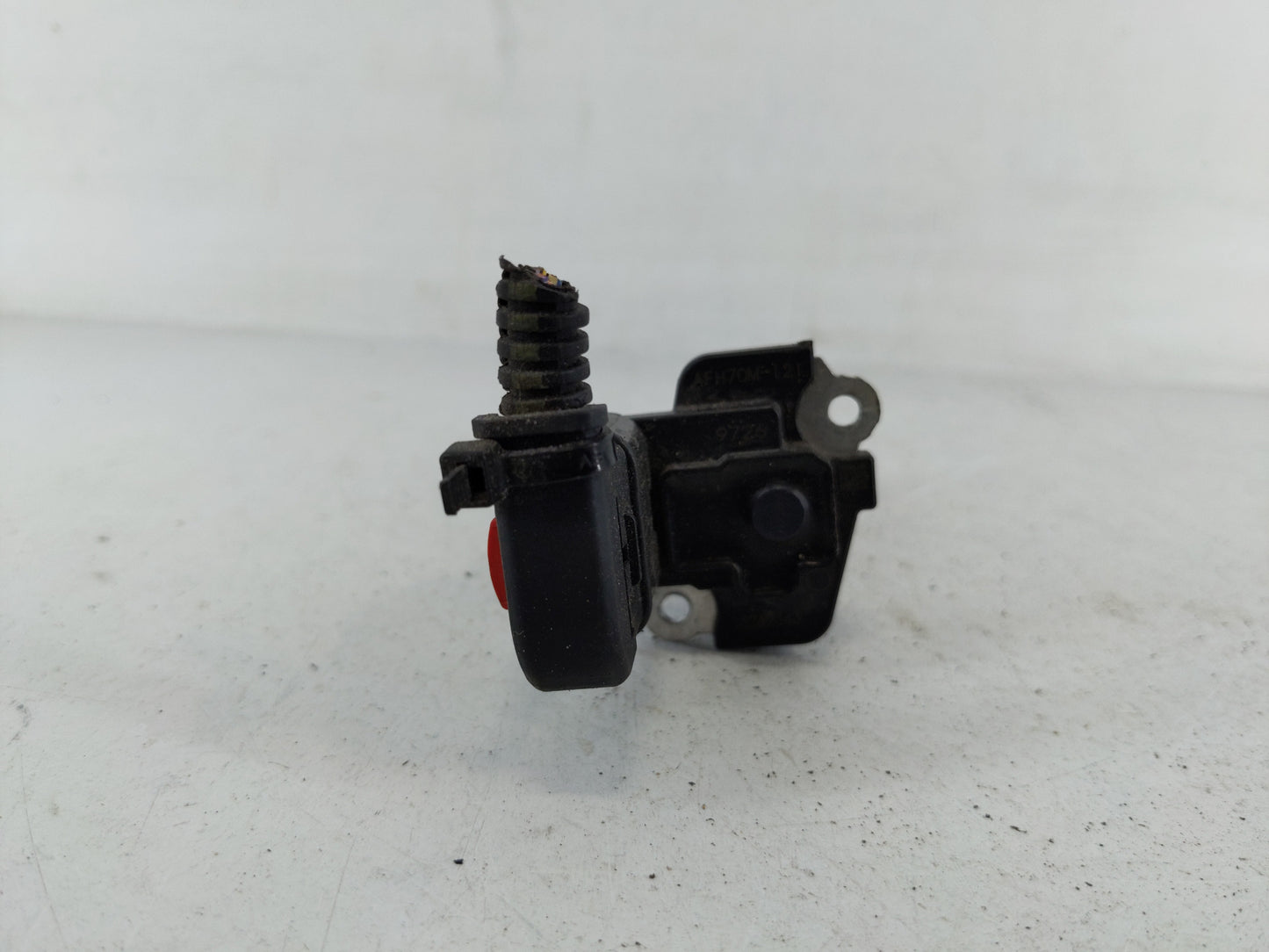 2017-2020 Cadillac Xt5 Mass Air Flow Meter Maf - Oemusedautoparts1.com