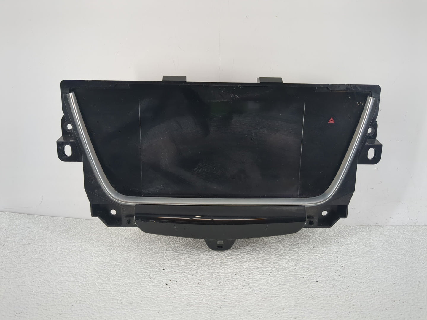 2020 Cadillac Xt5 Radio AM FM Cd Player Receiver Replacement P/N:84749633 Fits OEM Used Auto Parts - Oemusedautoparts1.com