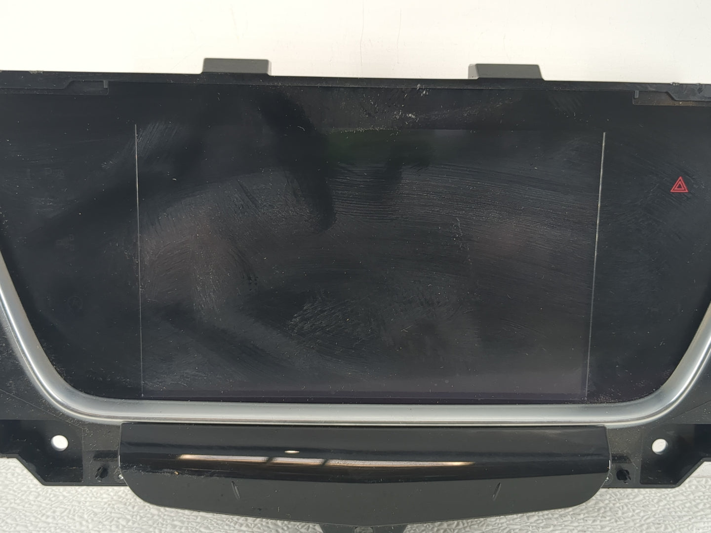 2020 Cadillac Xt5 Radio AM FM Cd Player Receiver Replacement P/N:84749633 Fits OEM Used Auto Parts - Oemusedautoparts1.com