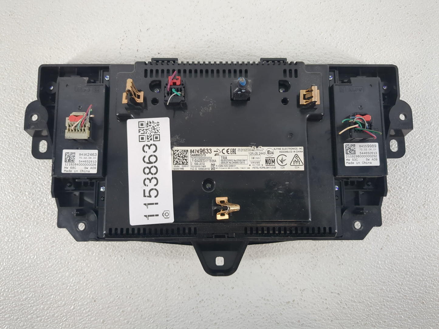 2020 Cadillac Xt5 Radio AM FM Cd Player Receiver Replacement P/N:84749633 Fits OEM Used Auto Parts - Oemusedautoparts1.com