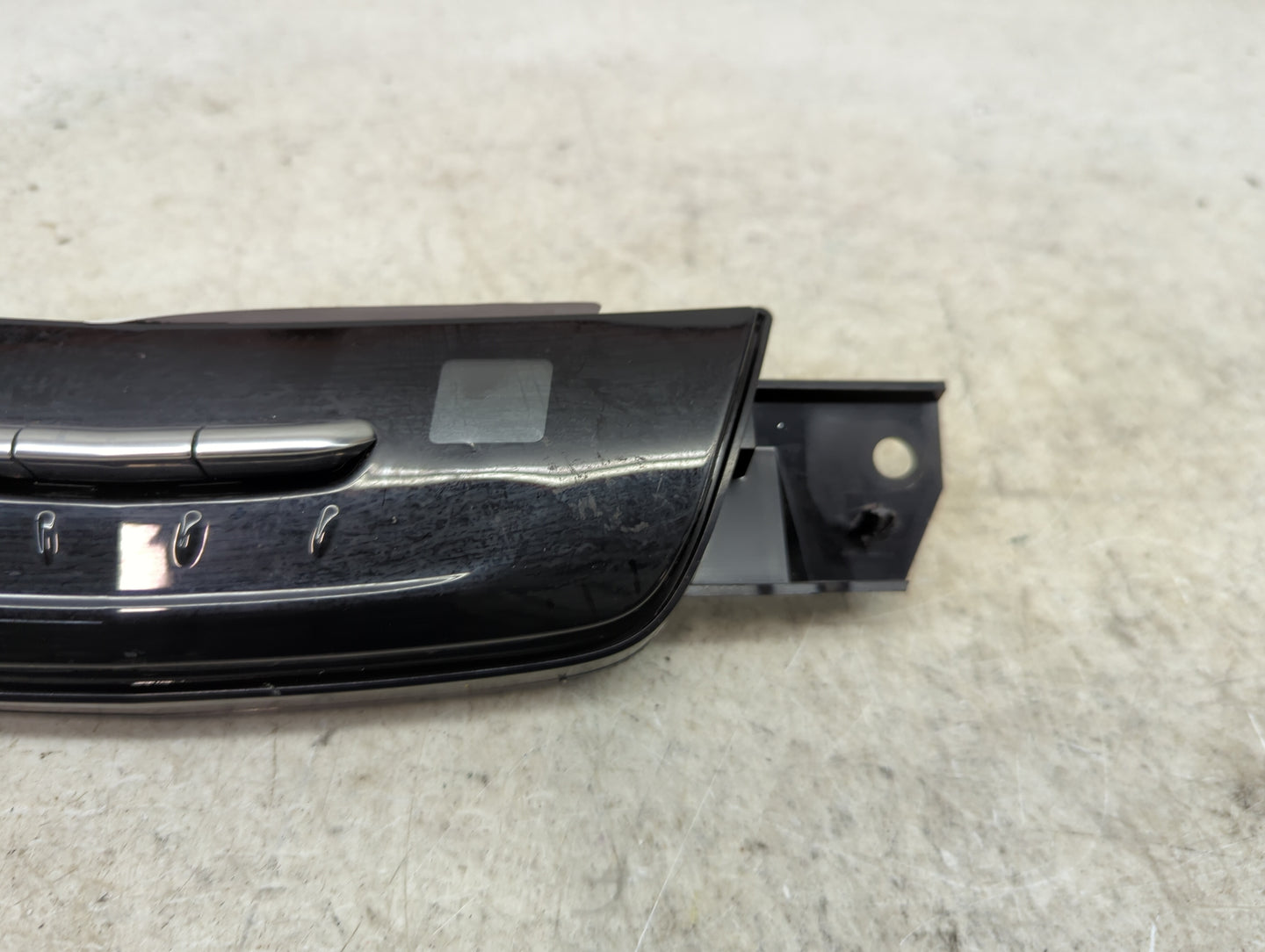2017-2020 Cadillac Xt5 Climate Control Module Temperature AC/Heater Replacement P/N:84295779 Fits Fits 2017 2018 2019 2020 O