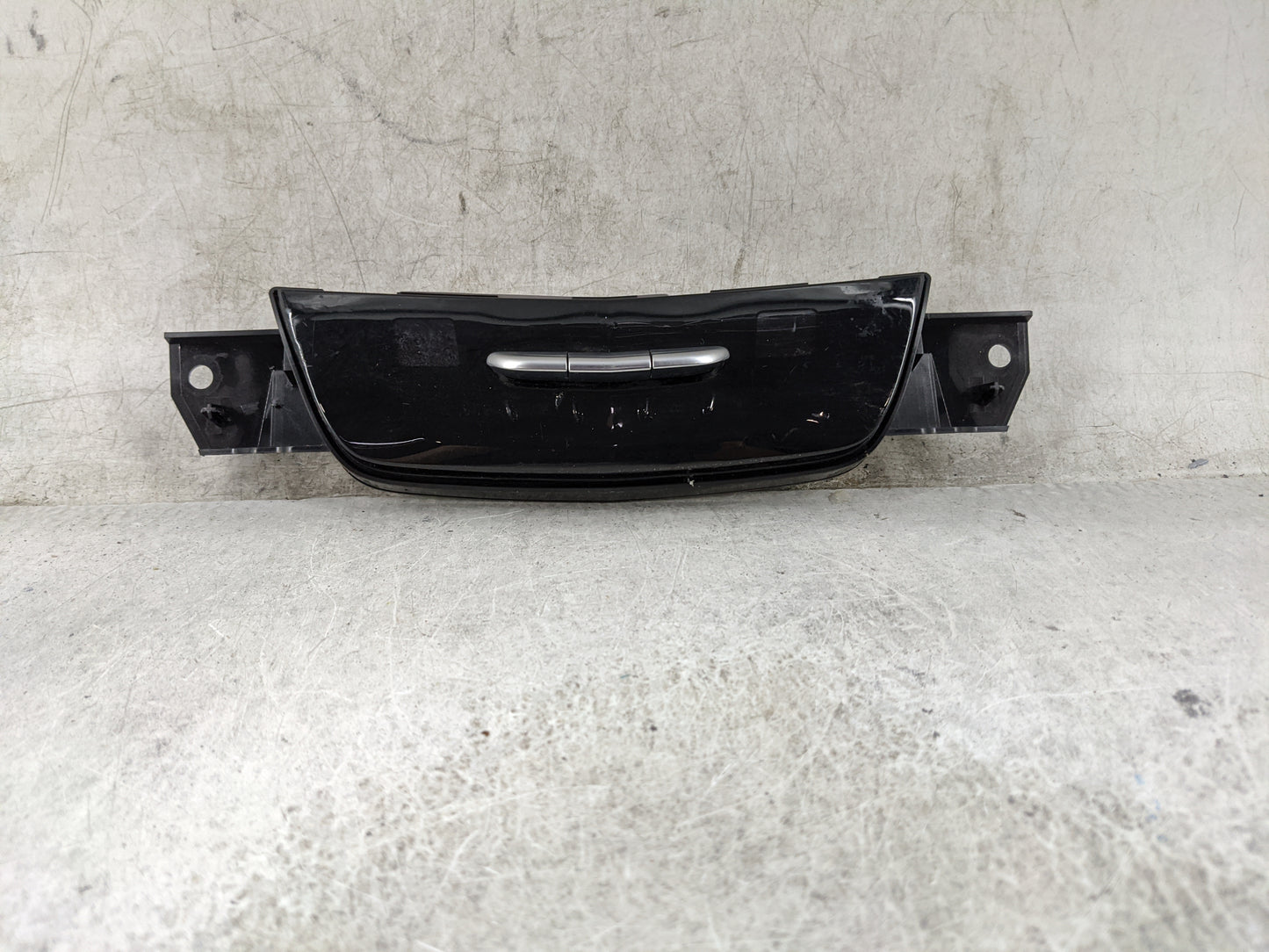 2017-2020 Cadillac Xt5 Climate Control Module Temperature AC/Heater Replacement P/N:84295779 7370200000000X Fits OEM Used Au