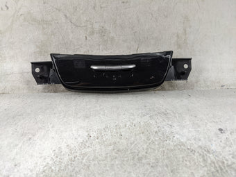 compare product 2017-2020 Cadillac Xt5 Climate Control Module Temperature AC/Heater Replacement P/N:84295779 7370200000000X Fits OEM Used Auto Parts