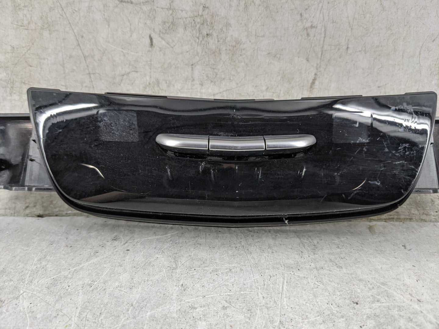 2017-2020 Cadillac Xt5 Climate Control Module Temperature AC/Heater Replacement P/N:84295779 7370200000000X Fits OEM Used Au