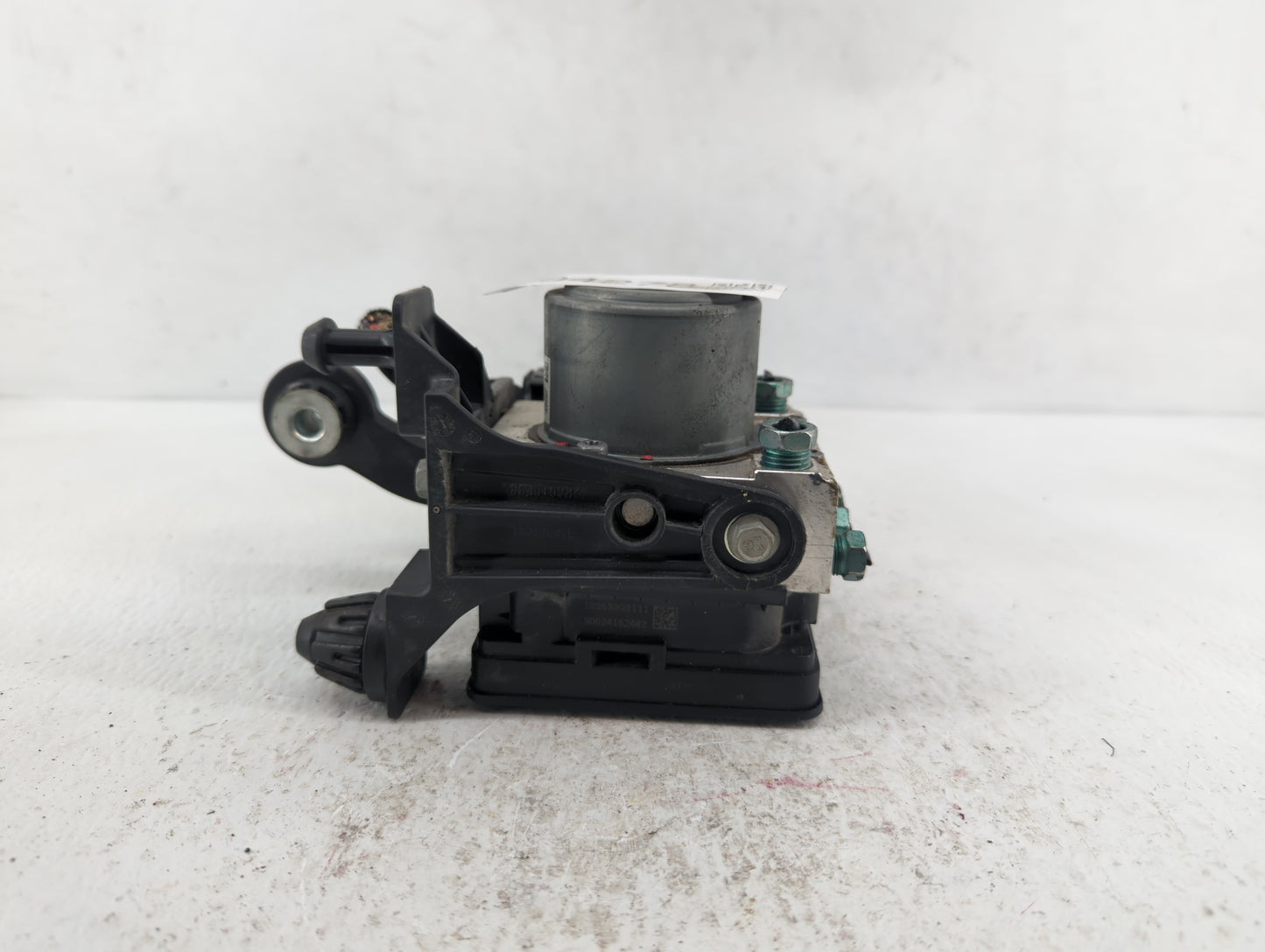 2018 Cadillac Xt5 ABS Pump Control Module Replacement P/N:84738977 84503307 Fits OEM Used Auto Parts - Oemusedautoparts1.com