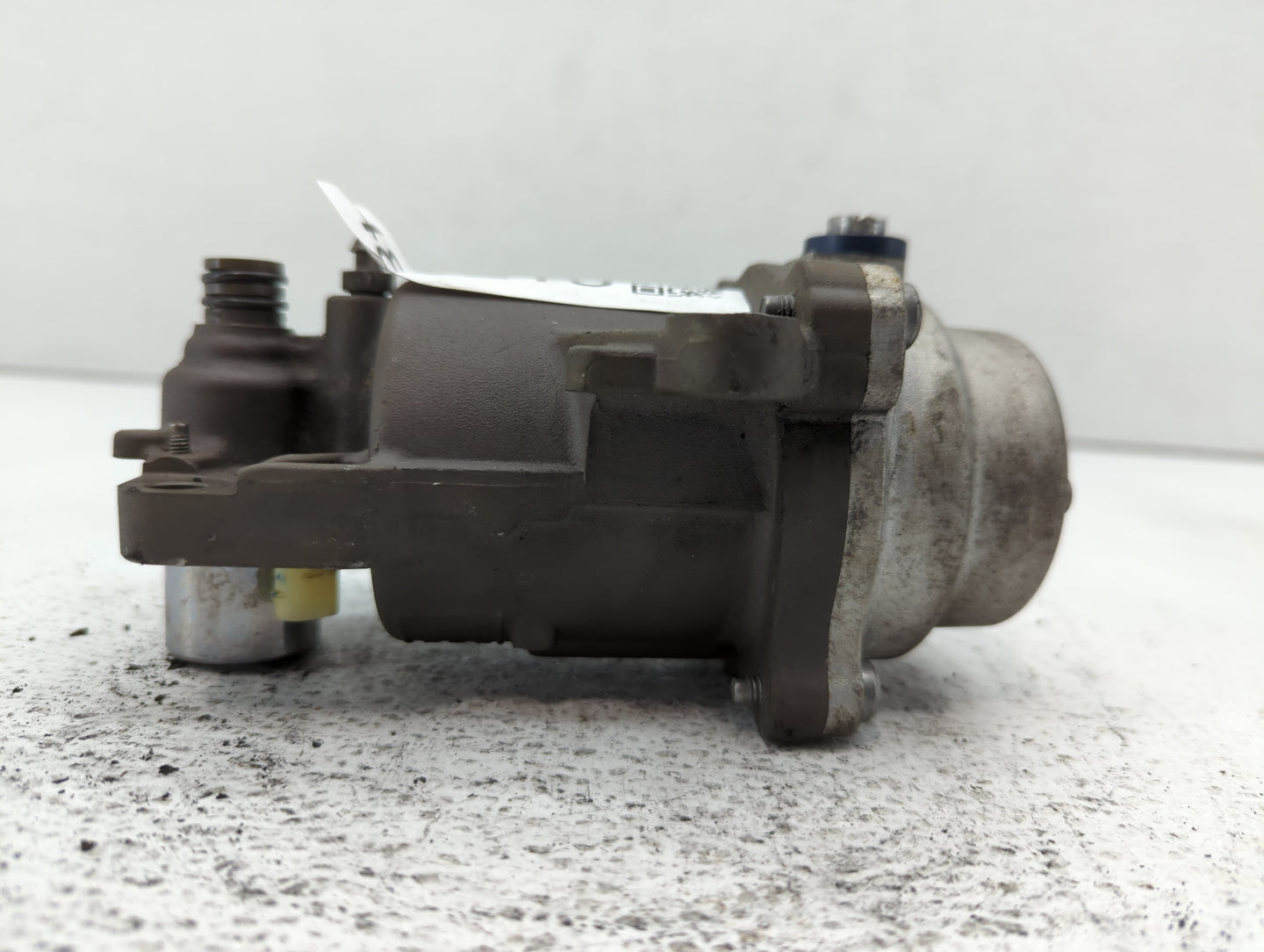 2020 Cadillac Xt5 AUTO TRANSMISSION SHIFTER MOTOR ACCUMULATOR - Oemusedautoparts1.com