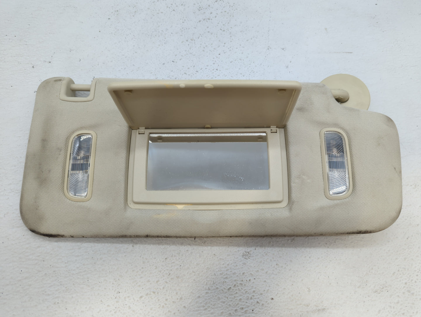 2017-2020 Cadillac Xt5 Sun Visor Shade Replacement Passenger Right Mirror Fits Fits 2017 2018 2019 2020 OEM Used Auto Parts 