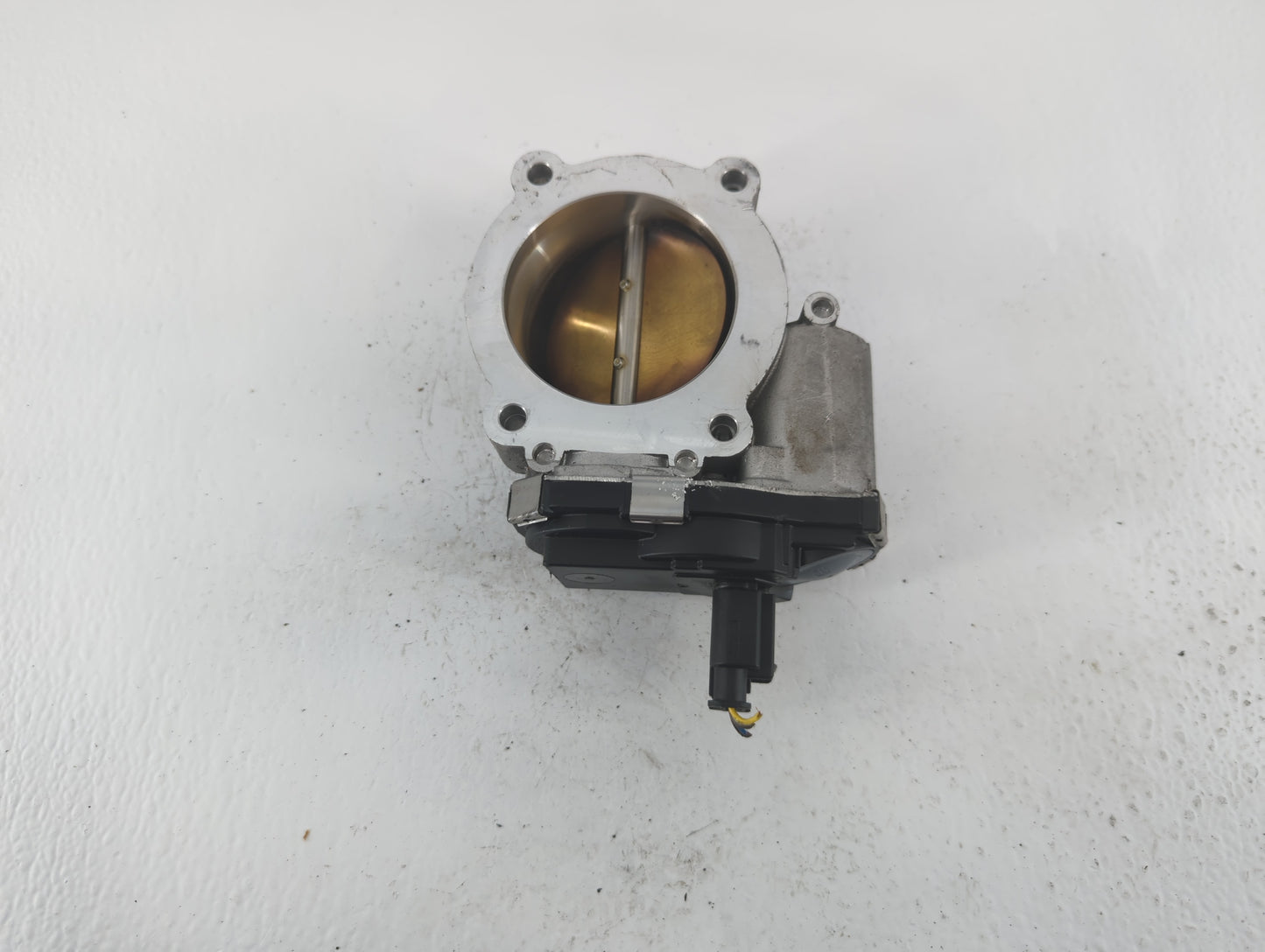 2017-2020 Cadillac Xt5 Throttle Body P/N:F2SG9196A06781AA 13671014 Fits Fits 2016 2017 2018 2019 2020 2021 2022 OEM Used Aut