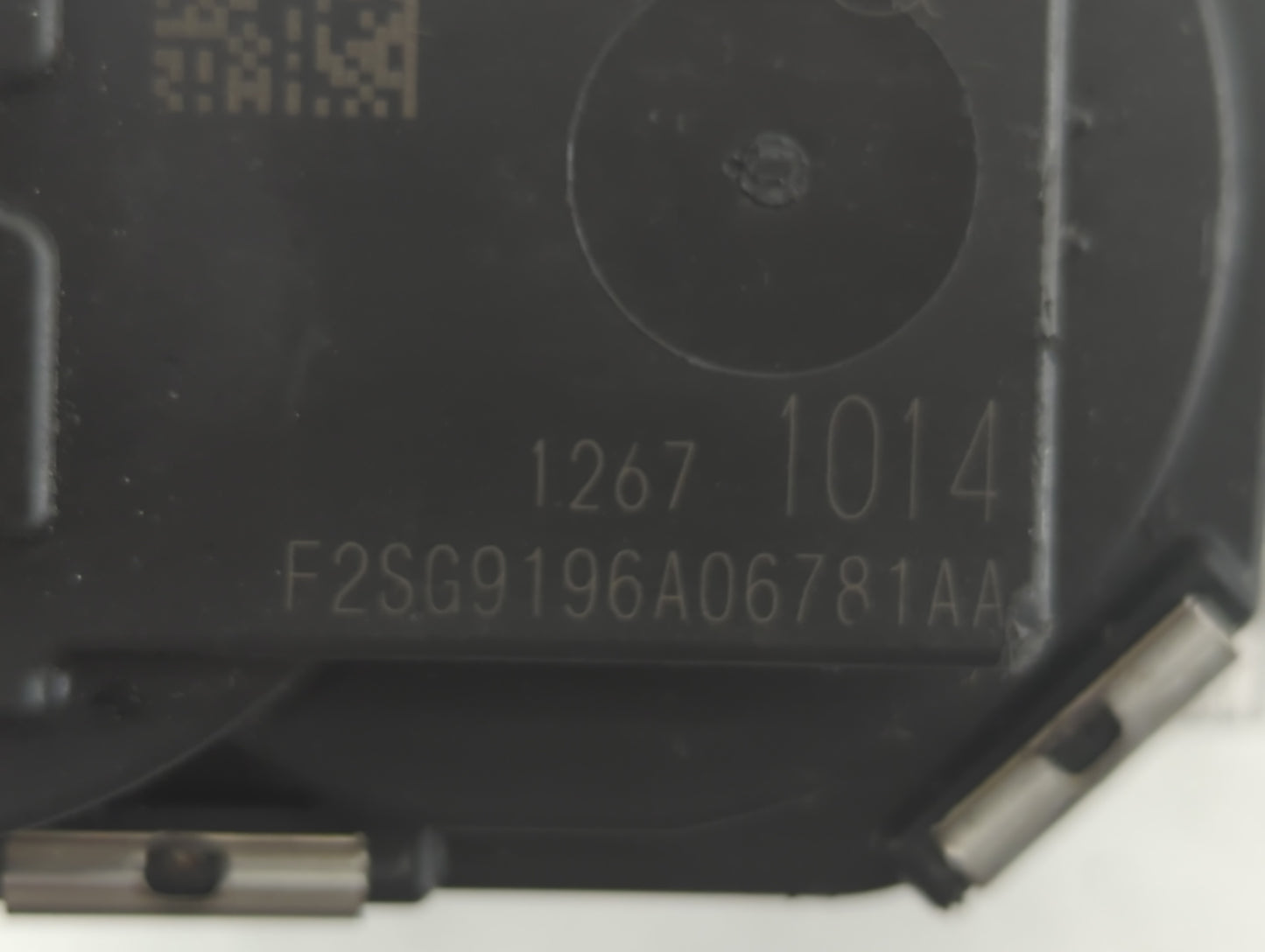 2017-2020 Cadillac Xt5 Throttle Body P/N:F2SG9196A06781AA 13671014 Fits Fits 2016 2017 2018 2019 2020 2021 2022 OEM Used Aut