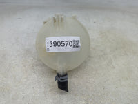 2020-2020 Cadillac Xt6 Radiator Coolant Overflow Expansion Tank Bottle - Oemusedautoparts1.com