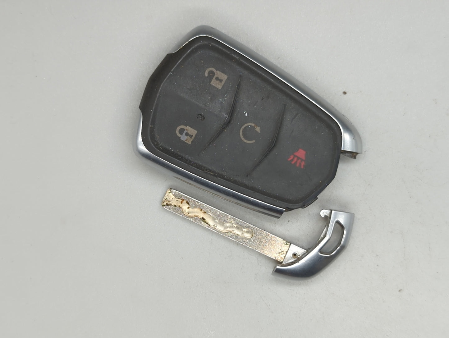 Cadillac Xt6 Keyless Entry Remote Fob HYQ2EB 13591382 4 buttons - Oemusedautoparts1.com