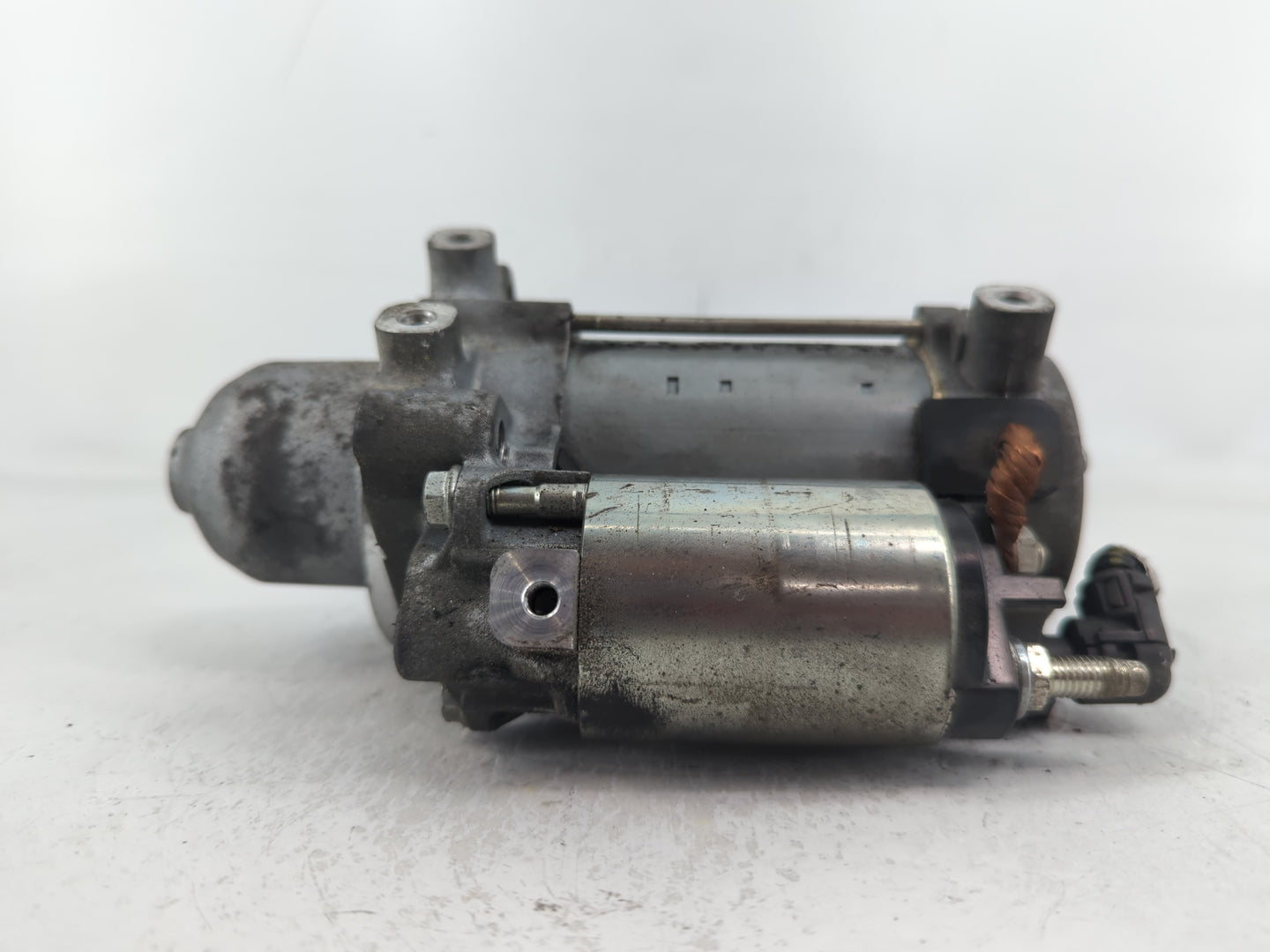 2020 Cadillac Xts Car Starter Motor Solenoid OEM P/N:TN438000-2140 12667973 Fits Fits 2016 2017 2018 2019 2021 2022 OEM Used