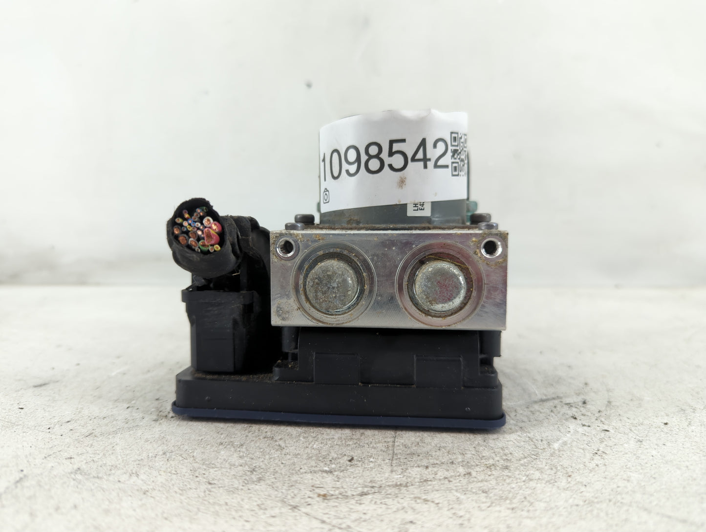 2020 Chevrolet Blazer ABS Pump Control Module Replacement P/N:84738977 Fits Fits 2018 2019 OEM Used Auto Parts - Oemusedauto