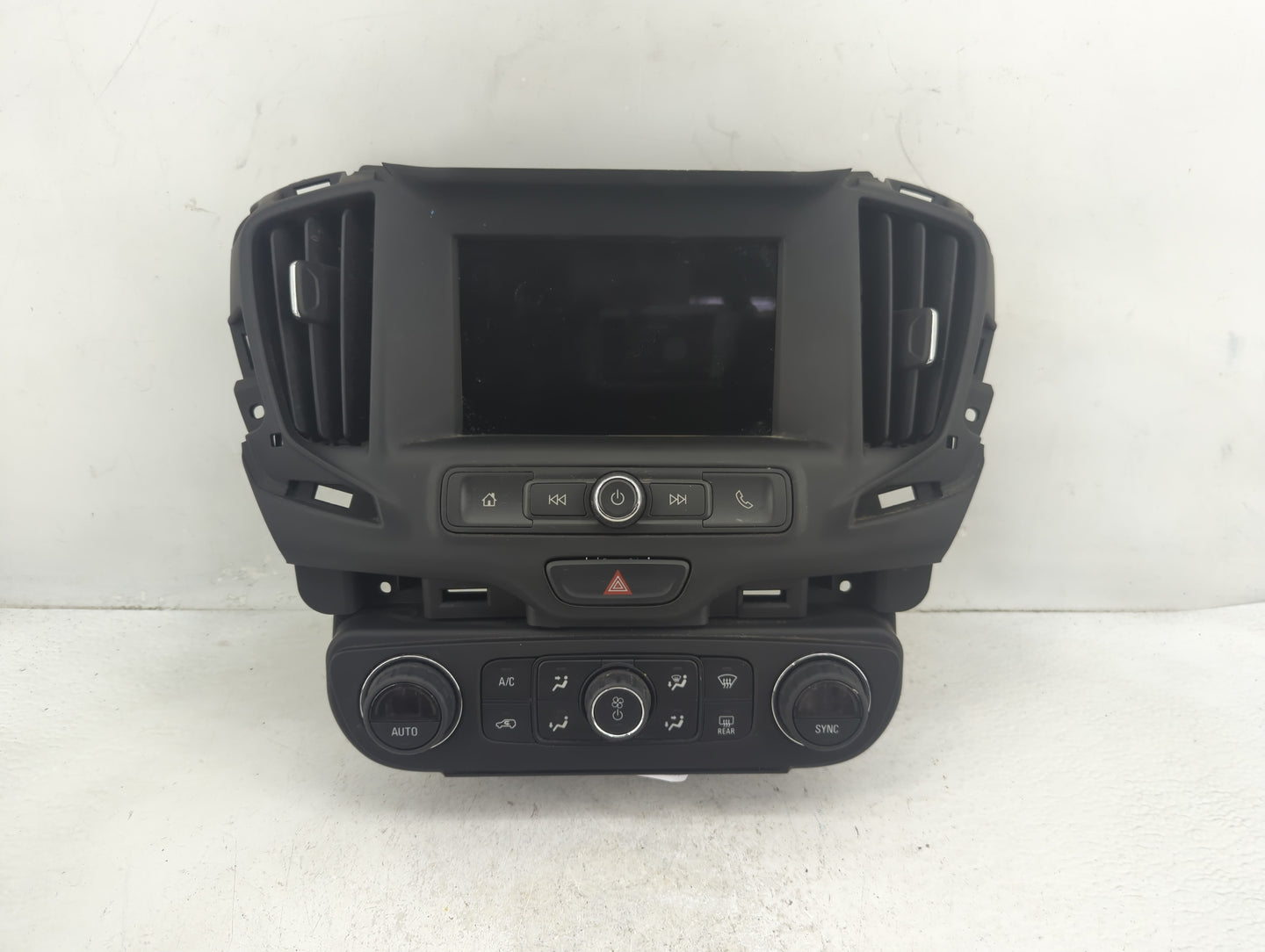 2020-2022 Chevrolet Blazer Radio AM FM Cd Player Receiver Replacement P/N:84148565 Fits Fits 2020 2021 2022 OEM Used Auto Pa