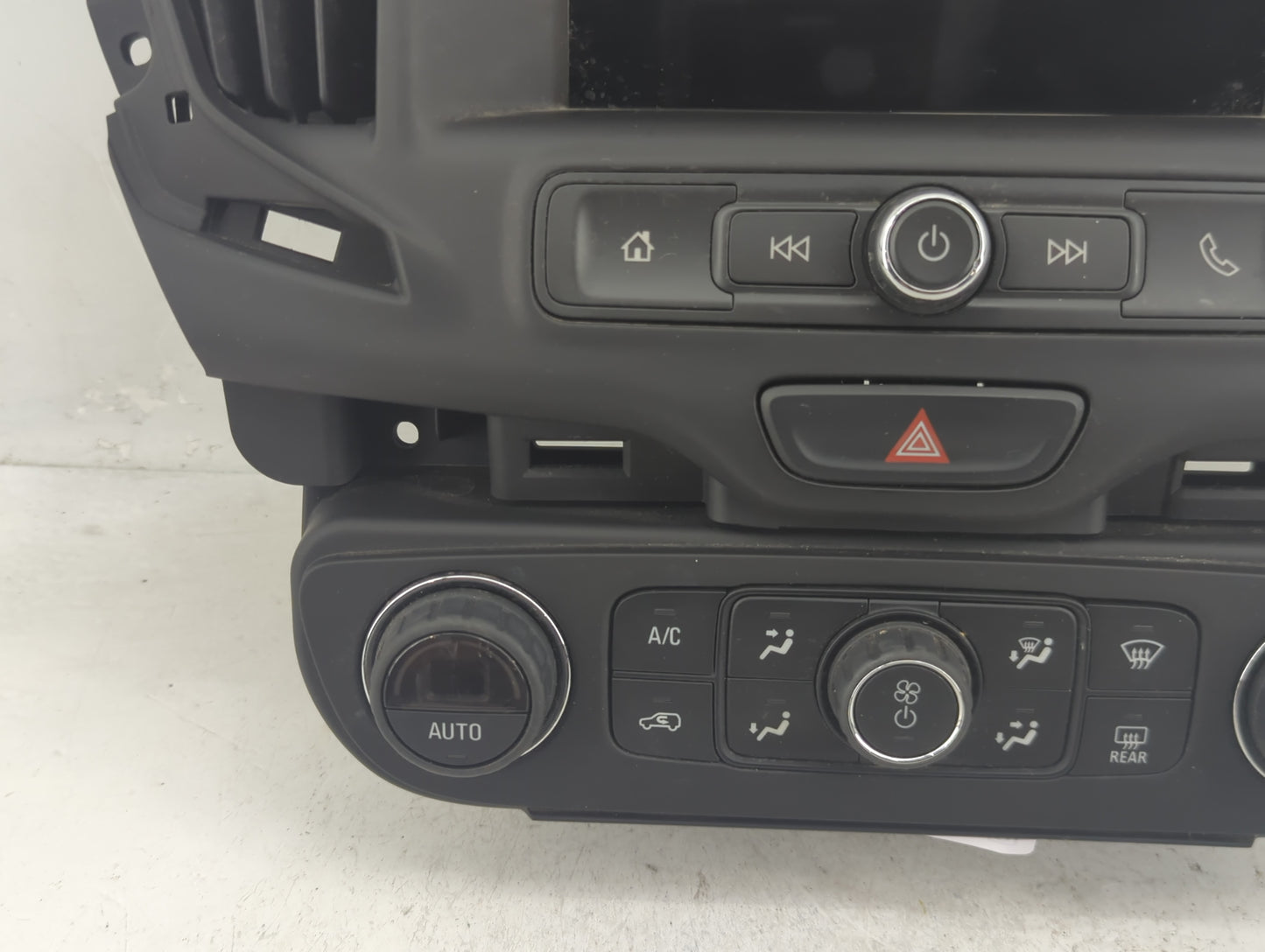 2020-2022 Chevrolet Blazer Radio AM FM Cd Player Receiver Replacement P/N:84148565 Fits Fits 2020 2021 2022 OEM Used Auto Pa