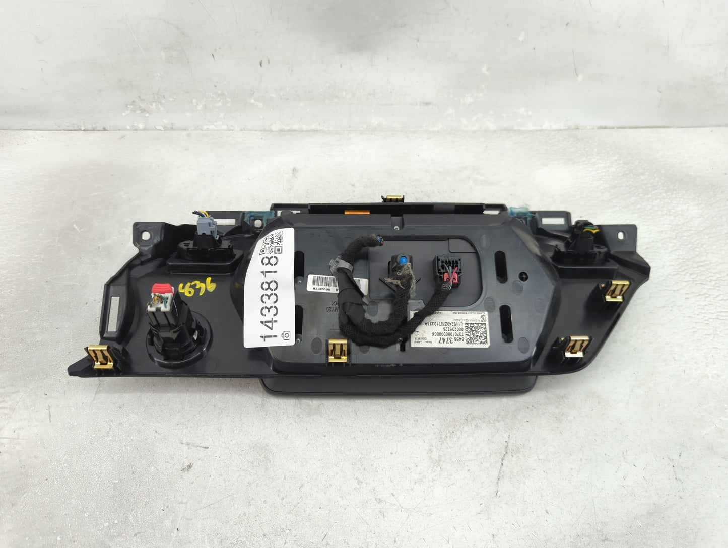 2020 Chevrolet Blazer Information Display Screen Black - Oemusedautoparts1.com