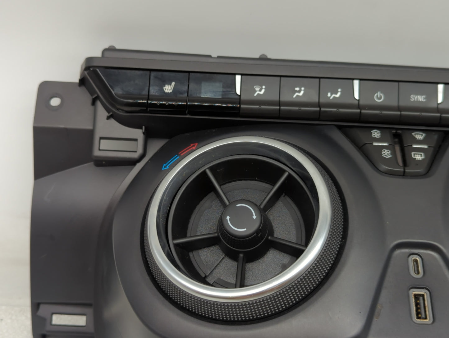 2019-2022 Chevrolet Blazer Climate Control Module Temperature AC/Heater Replacement P/N:84563761 Fits Fits 2019 2020 2021 20