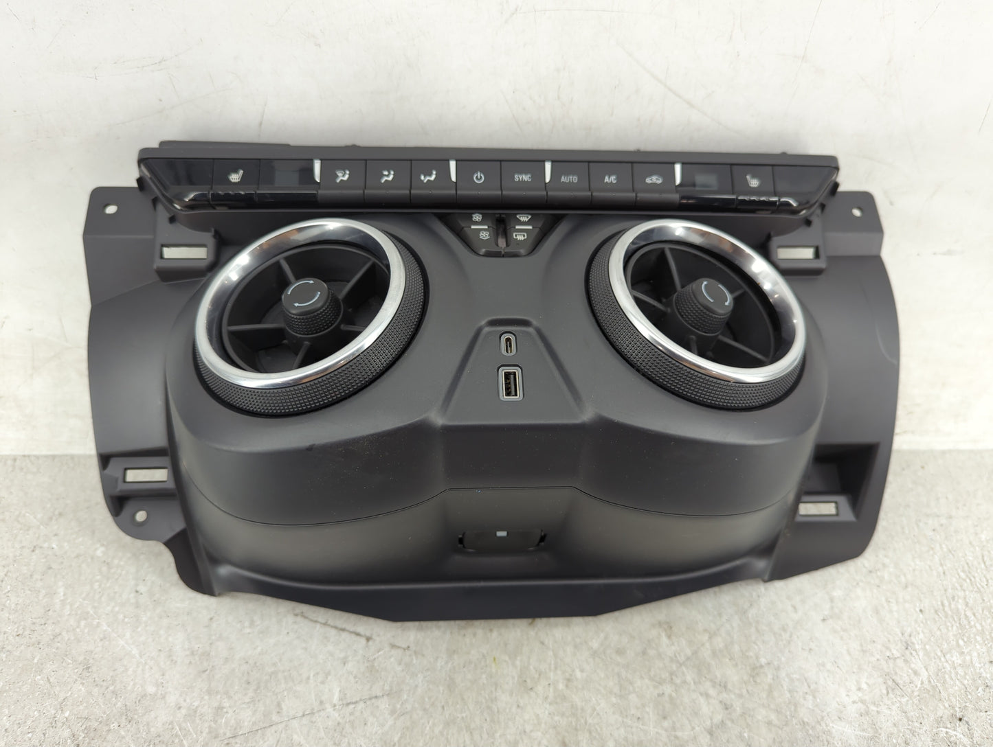 2019-2022 Chevrolet Blazer Climate Control Module Temperature AC/Heater Replacement P/N:84769061 Fits Fits 2019 2020 2021 20