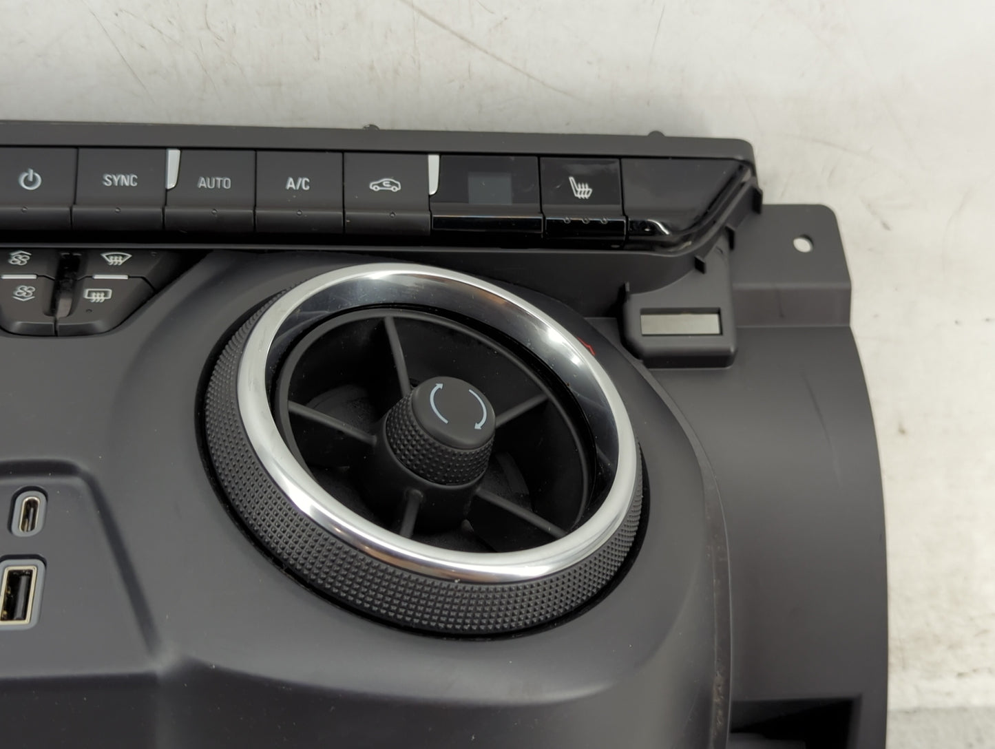 2019-2022 Chevrolet Blazer Climate Control Module Temperature AC/Heater Replacement P/N:84769061 Fits Fits 2019 2020 2021 20