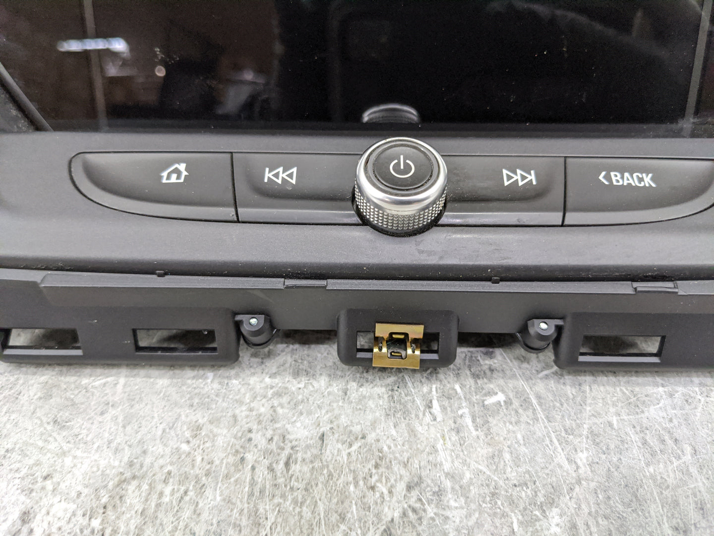 2020 Chevrolet Blazer Information Display Screen - Oemusedautoparts1.com