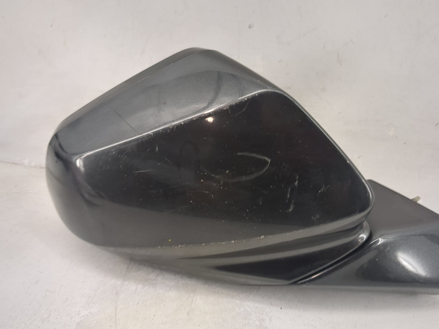 2019-2022 Chevrolet Blazer Passenger Side View Mirror - Right Door Mirror OEM Used - Oemusedautoparts1.com