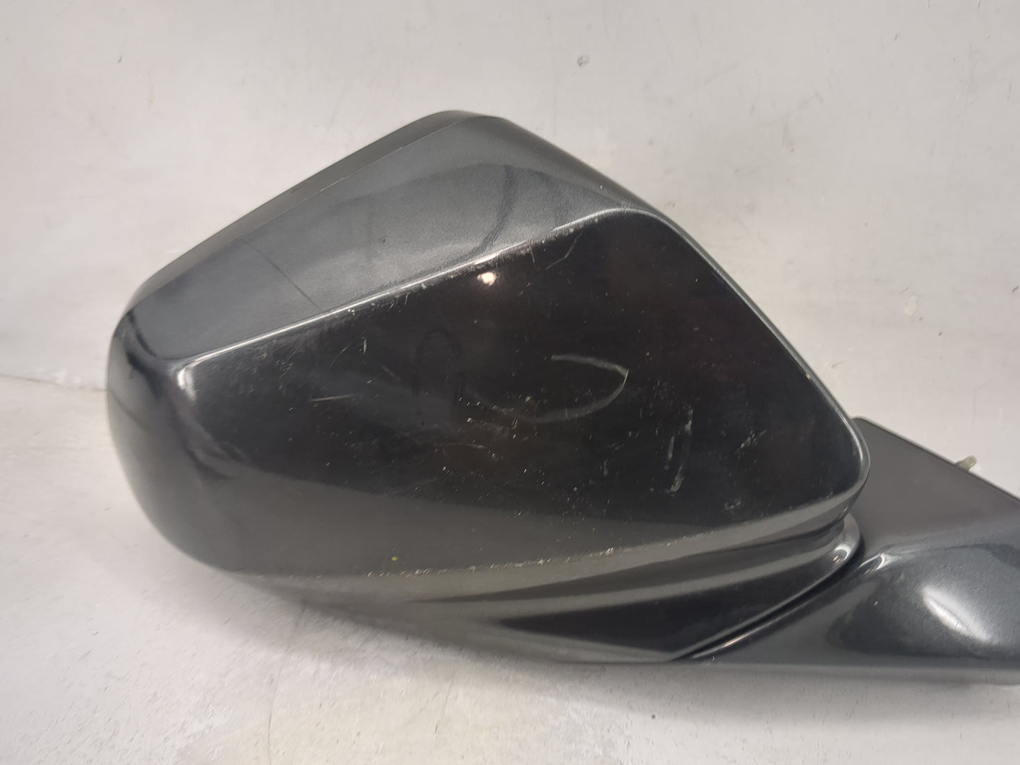 2019-2022 Chevrolet Blazer Passenger Side View Mirror - Right Door Mirror OEM Used - Oemusedautoparts1.com