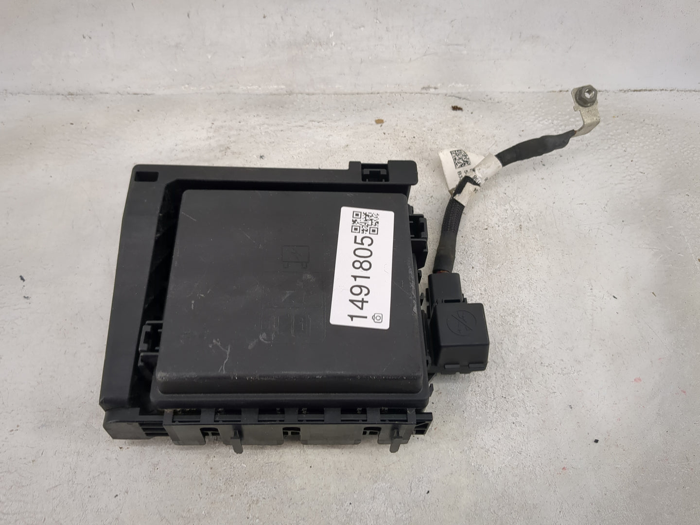 2020-2021 Chevrolet Blazer Fusebox Fuse Box Panel Relay Module P/N:84503121 13502751, 13455283, 13468934 Fits Fits 2020 2021
