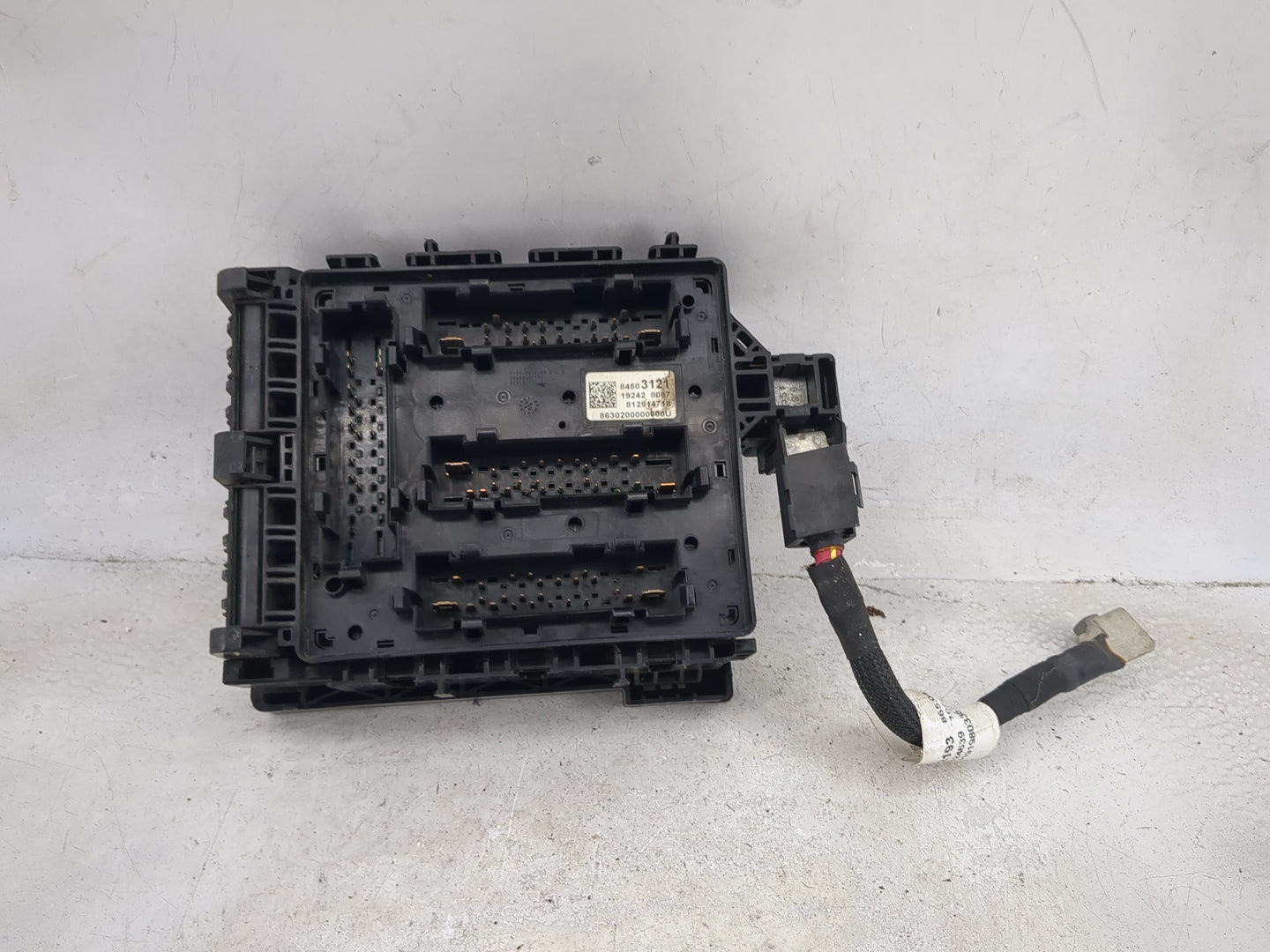 2020-2021 Chevrolet Blazer Fusebox Fuse Box Panel Relay Module P/N:84503121 13502751, 13455283, 13468934 Fits Fits 2020 2021