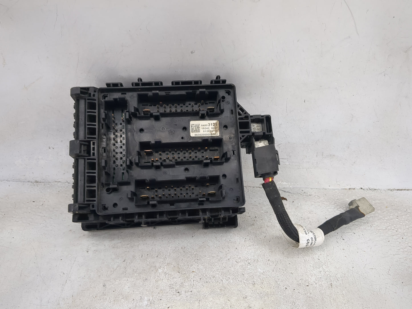 2020-2021 Chevrolet Blazer Fusebox Fuse Box Panel Relay Module P/N:84503121 13502751, 13455283, 13468934 Fits Fits 2020 2021