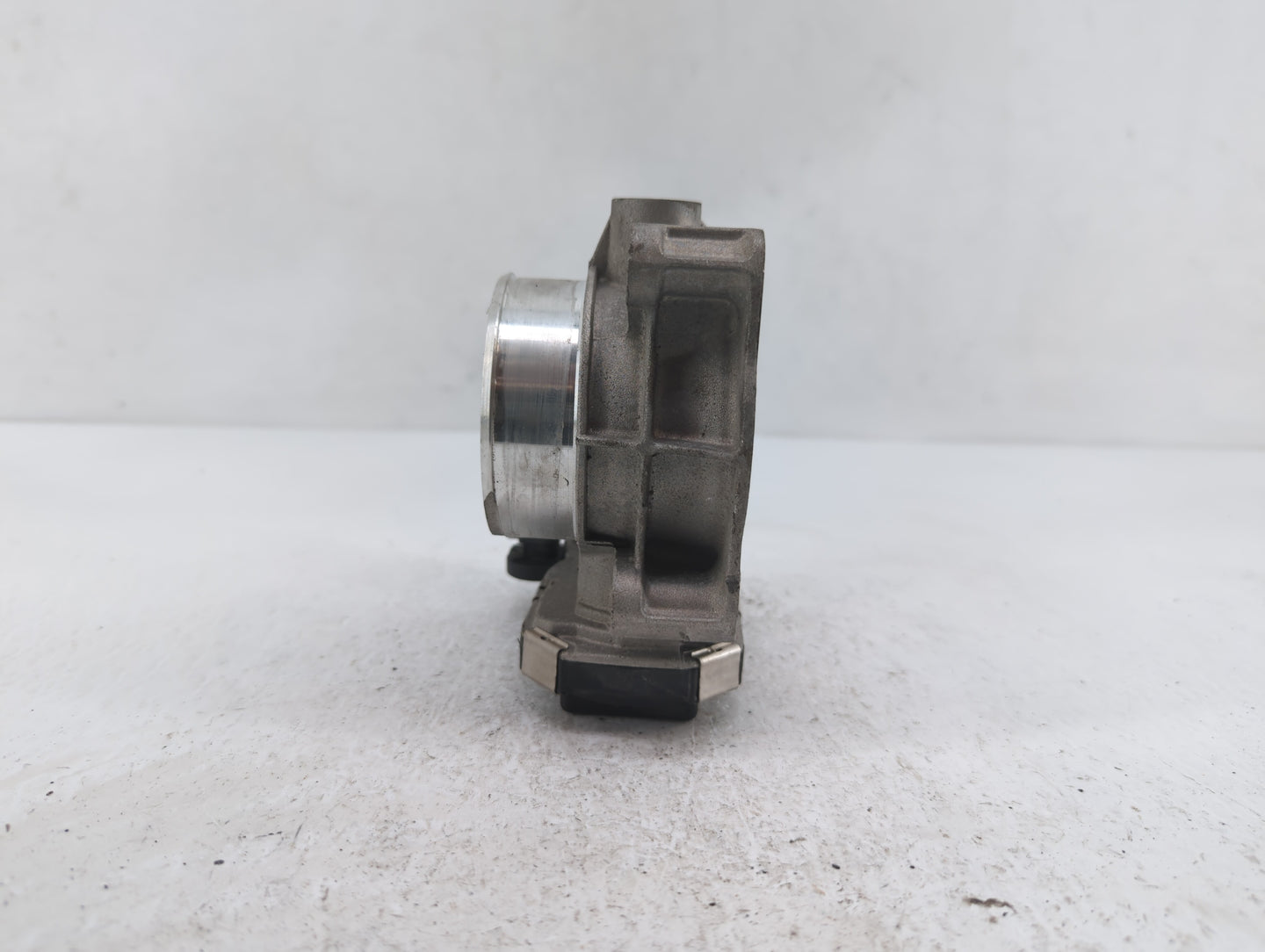 2020 Chevrolet Blazer Throttle Body P/N:12670839AA 12627217DA Fits Fits 2016 2017 2018 2019 OEM Used Auto Parts - Oemusedaut