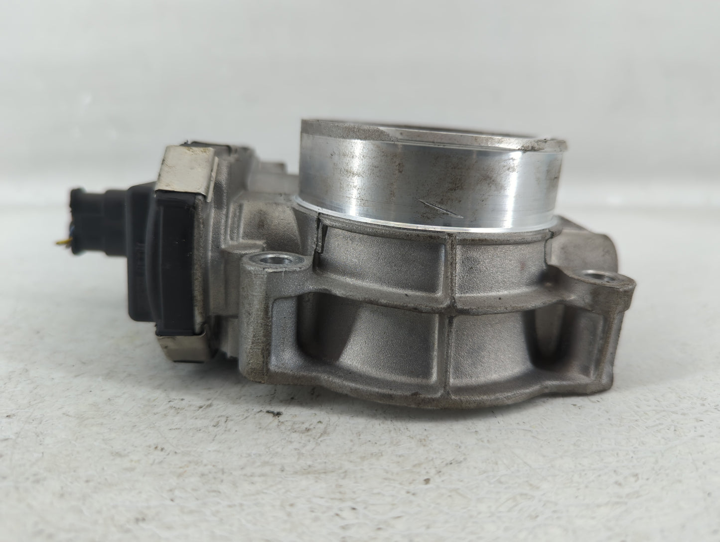 2020-2022 Chevrolet Blazer Throttle Body P/N:12676296AA Fits Fits 2016 2017 2018 2019 2020 2021 2022 OEM Used Auto Parts - O