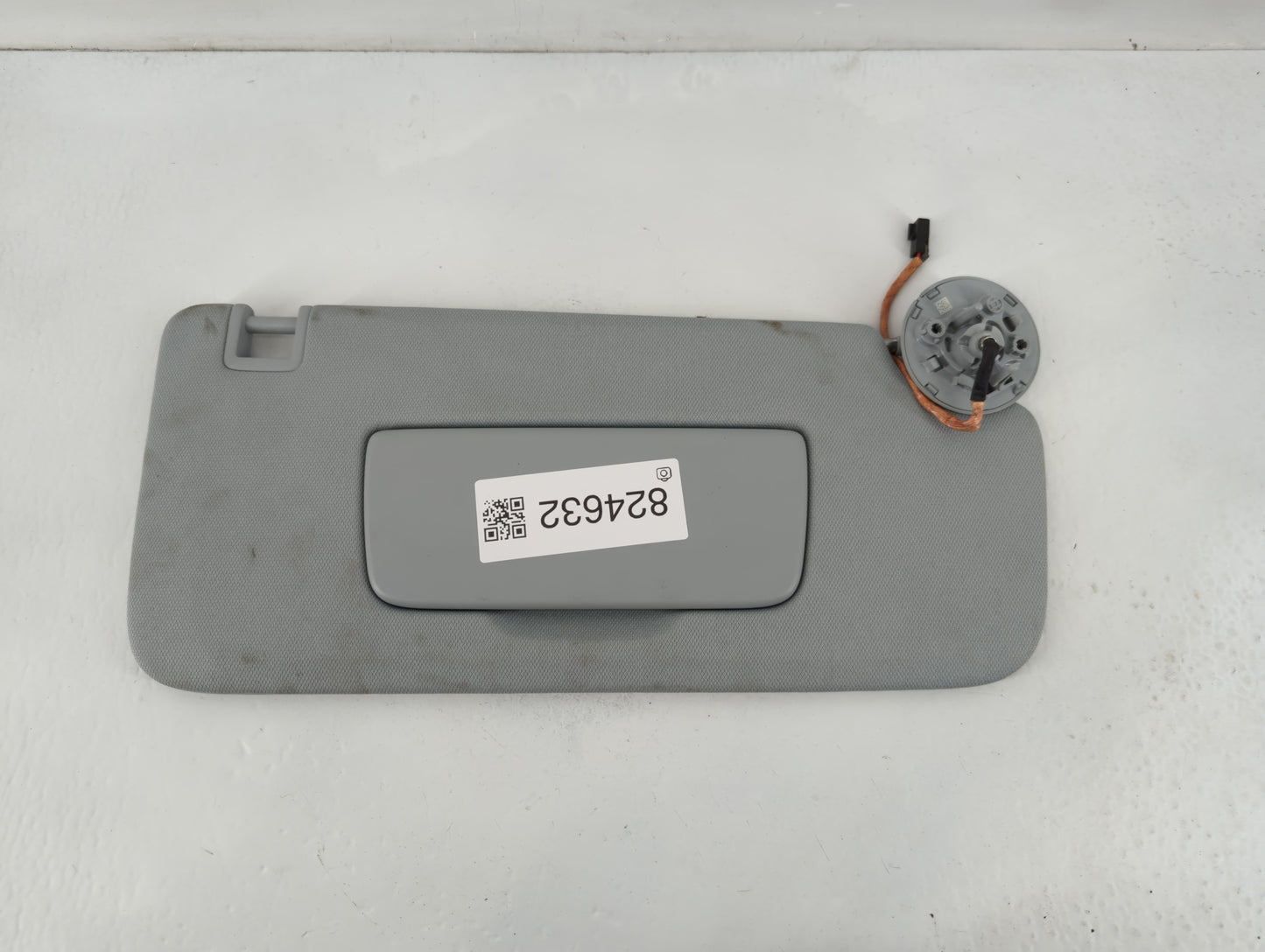 2019-2022 Chevrolet Blazer Sun Visor Shade Replacement Passenger Right Mirror Fits Fits 2019 2020 2021 2022 OEM Used Auto Pa