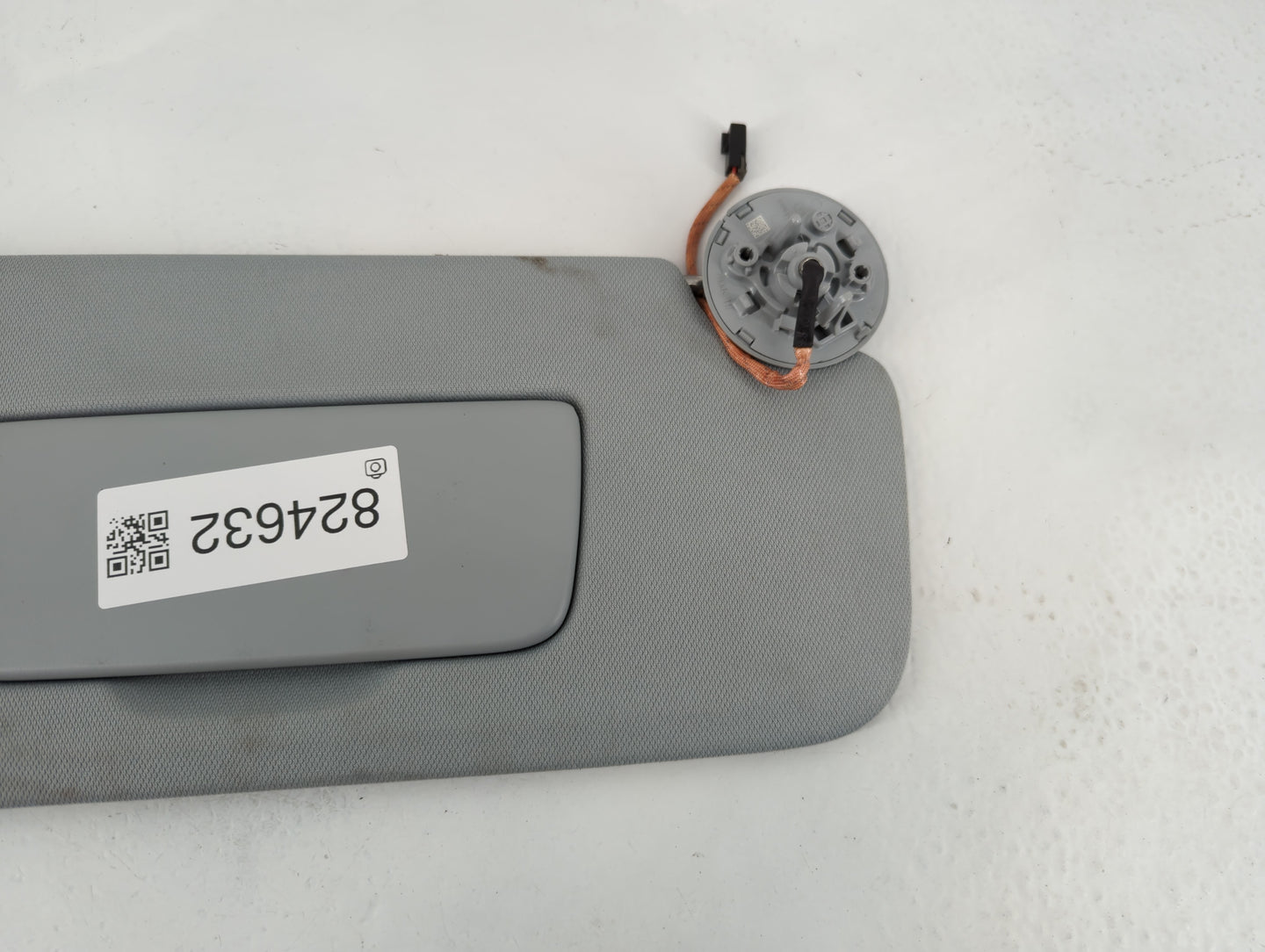 2019-2022 Chevrolet Blazer Sun Visor Shade Replacement Passenger Right Mirror Fits Fits 2019 2020 2021 2022 OEM Used Auto Pa