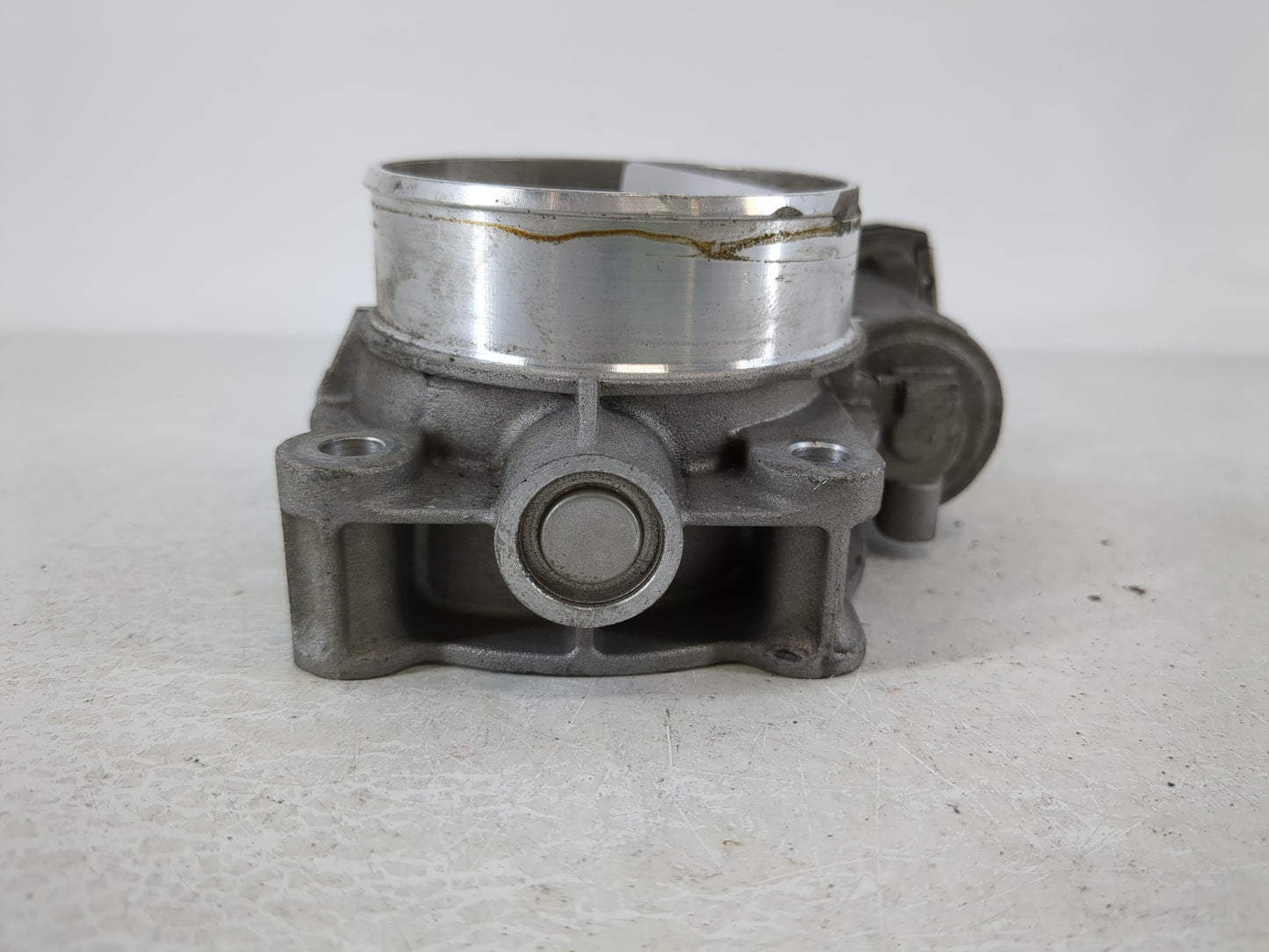 2016-2021 Chevrolet Camaro Throttle Body P/N:12676296AA Fits Fits 2016 2017 2018 2019 2020 2021 2022 OEM Used Auto Parts - O
