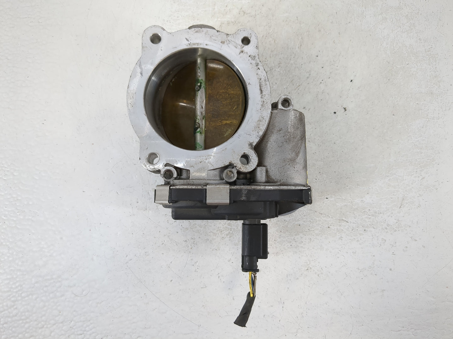 2016-2021 Chevrolet Camaro Throttle Body P/N:12676296AA Fits Fits 2016 2017 2018 2019 2020 2021 2022 OEM Used Auto Parts - O