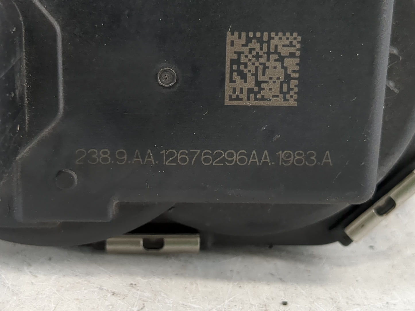 2016-2021 Chevrolet Camaro Throttle Body P/N:12676296AA Fits Fits 2016 2017 2018 2019 2020 2021 2022 OEM Used Auto Parts - O