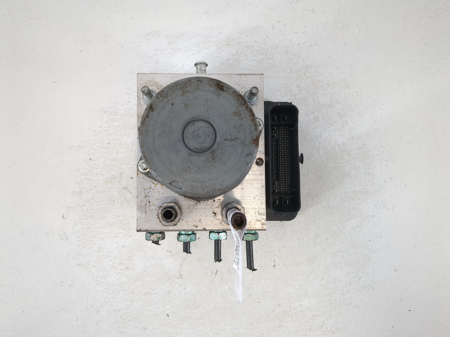 2019-2021 Chevrolet Camaro ABS Pump Control Module Replacement P/N:065055766 84653125 Fits Fits 2019 2020 2021 OEM Used Auto