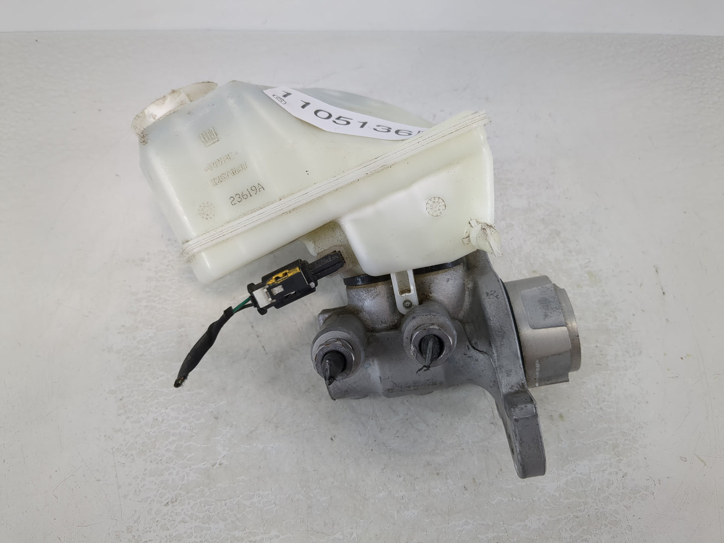 2016-2020 Chevrolet Camaro Brake Master Cylinder - Oemusedautoparts1.com