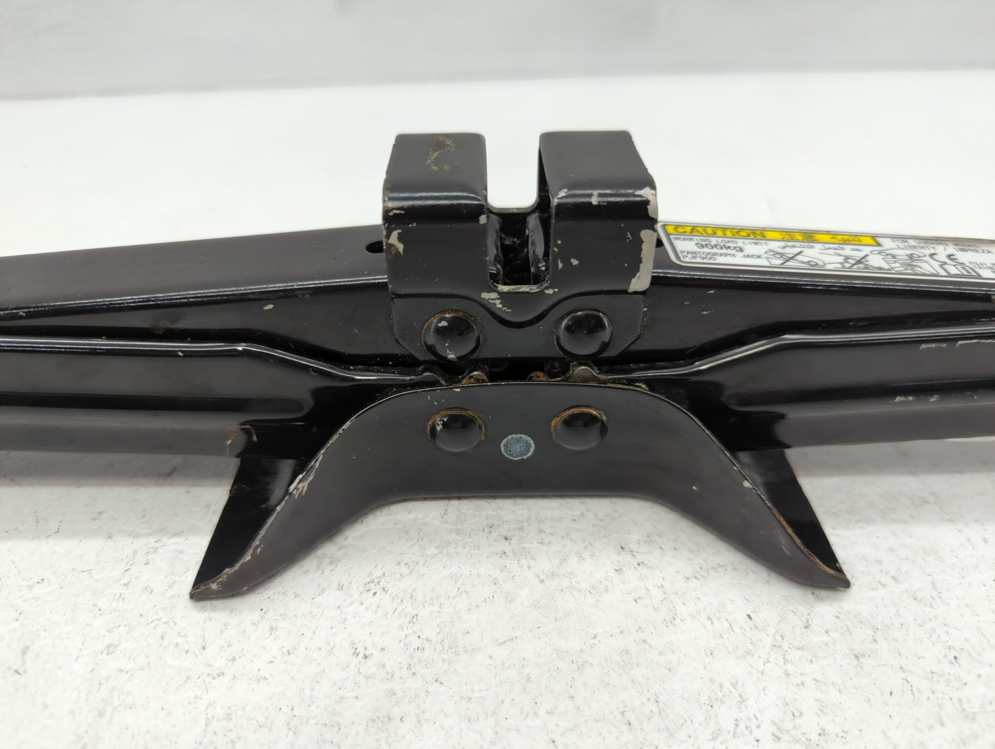 2020 Chevrolet Camaro Spare Scissor Car Jack - Oemusedautoparts1.com