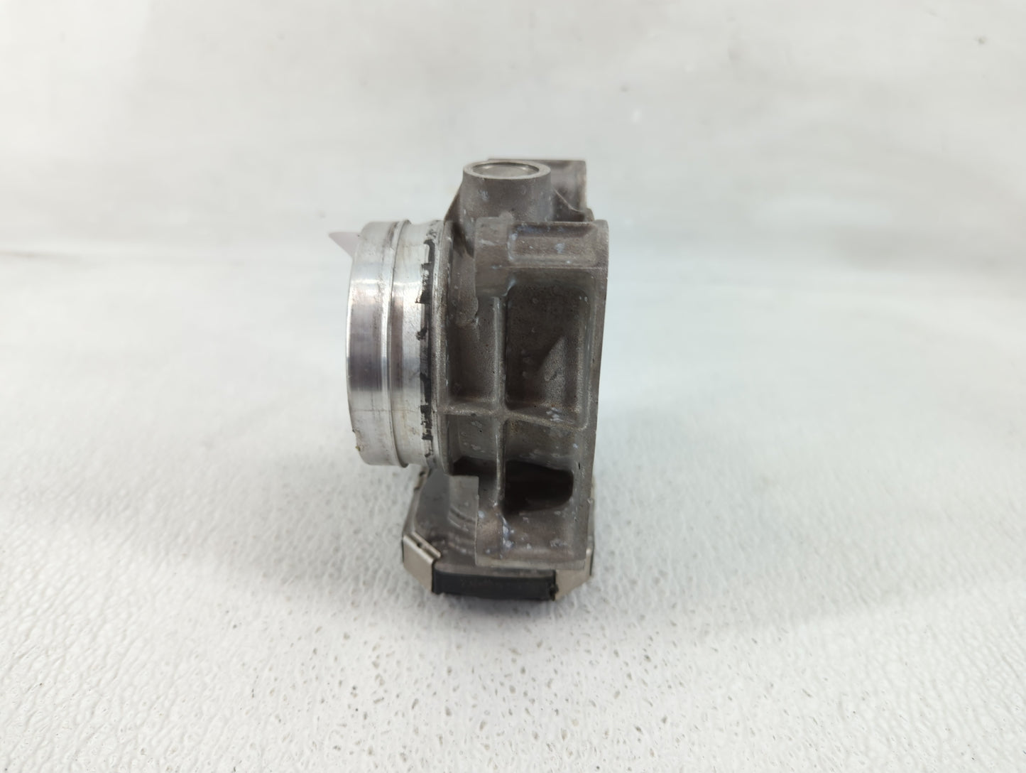 2016-2021 Chevrolet Camaro Throttle Body P/N:12681472AA Fits Fits 2013 2014 2015 2016 2017 2018 2019 2020 2021 OEM Used Auto