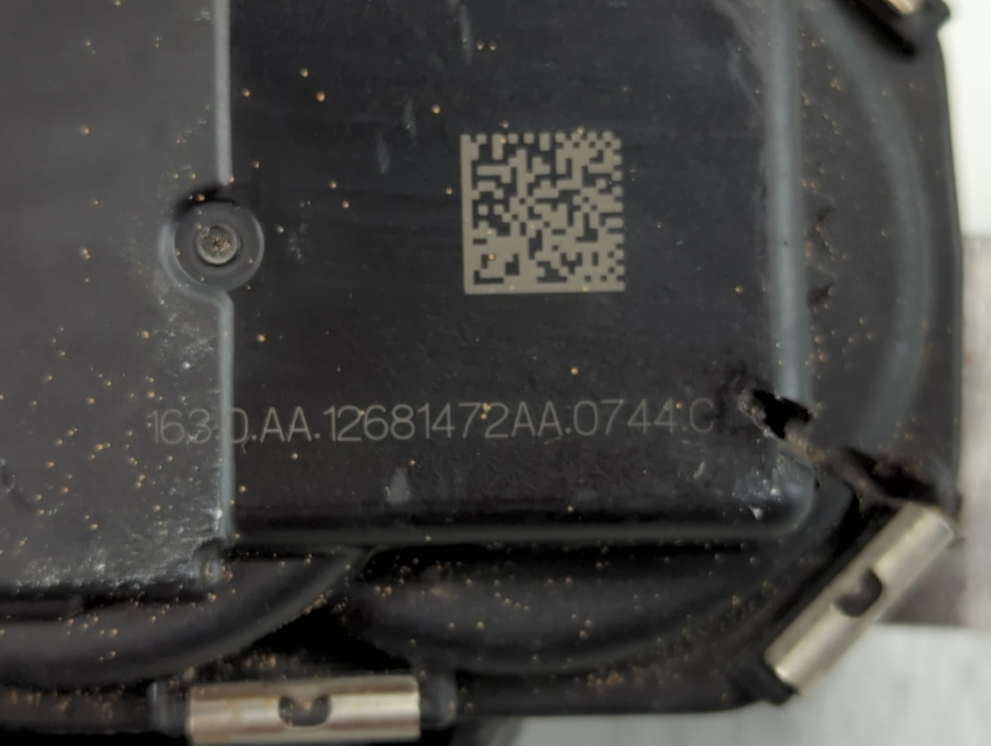 2016-2021 Chevrolet Camaro Throttle Body P/N:12681472AA Fits Fits 2013 2014 2015 2016 2017 2018 2019 2020 2021 OEM Used Auto