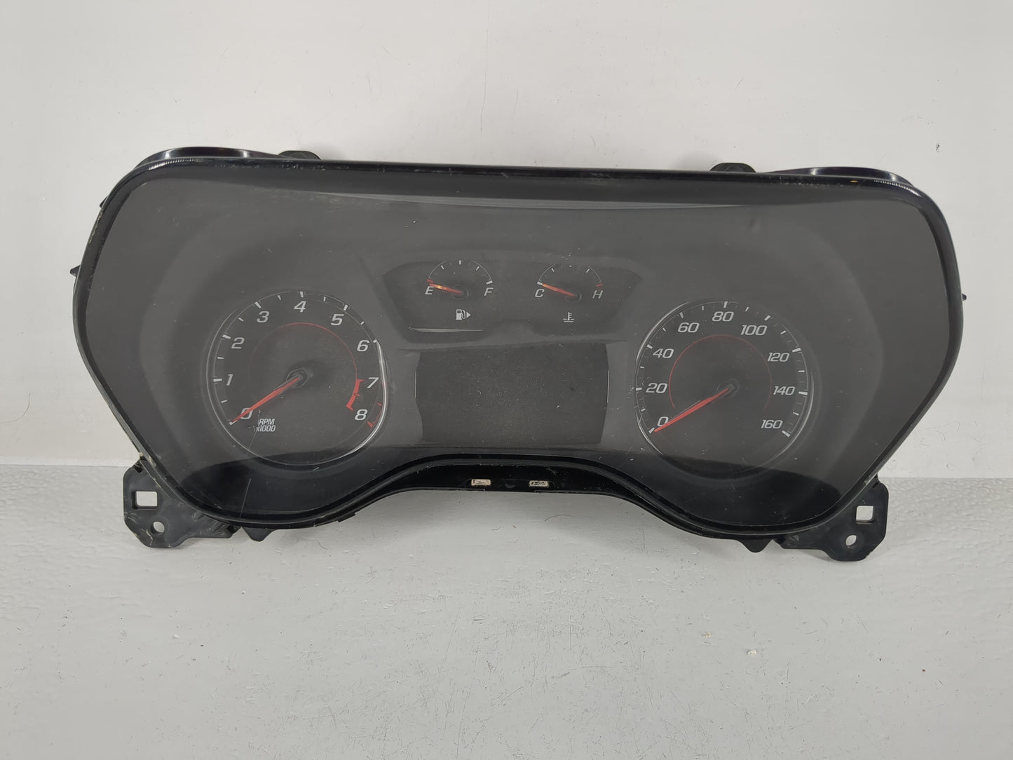 2019-2020 Chevrolet Camaro Instrument Cluster Speedometer Gauges P/N:84665139 Fits Fits 2019 2020 OEM Used Auto Parts - Oemu