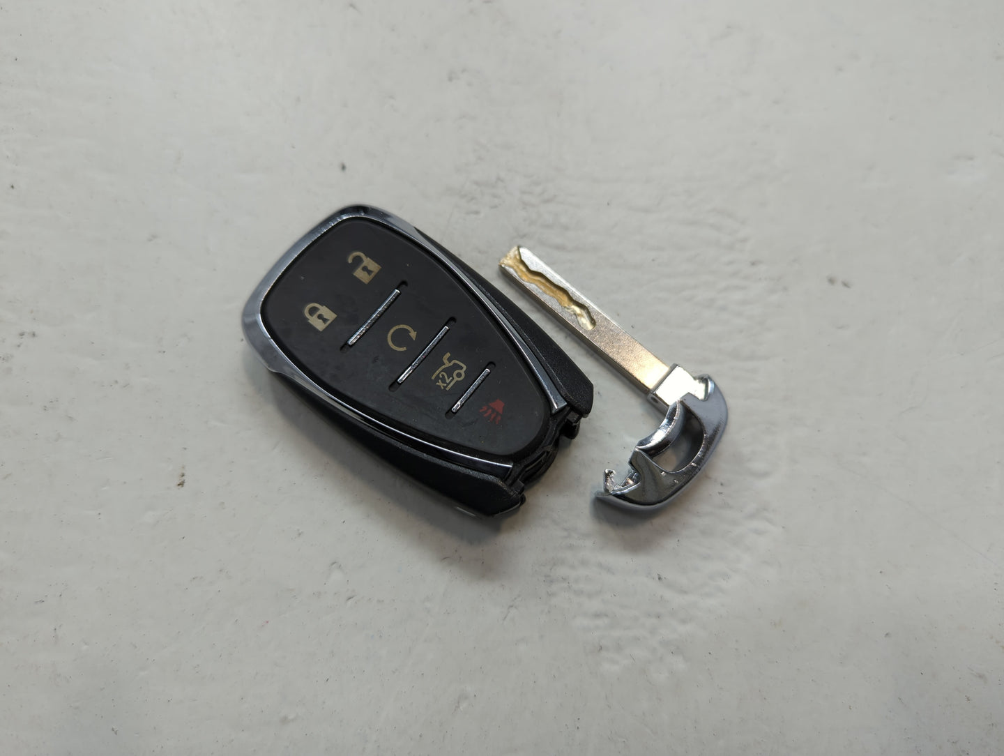 Chevrolet Camaro Keyless Entry Remote Fob HYQ4EA 5 buttons - Oemusedautoparts1.com