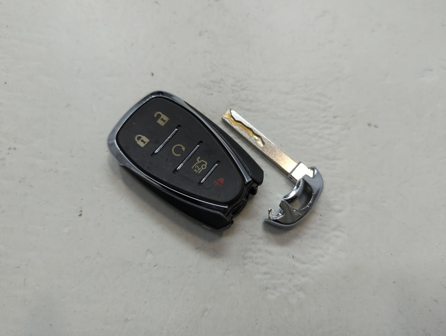 Chevrolet Camaro Keyless Entry Remote Fob HYQ4EA 5 buttons - Oemusedautoparts1.com