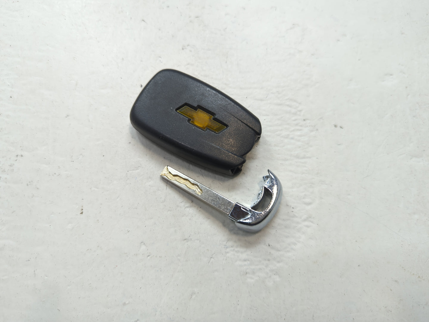 Chevrolet Camaro Keyless Entry Remote Fob HYQ4EA 5 buttons - Oemusedautoparts1.com
