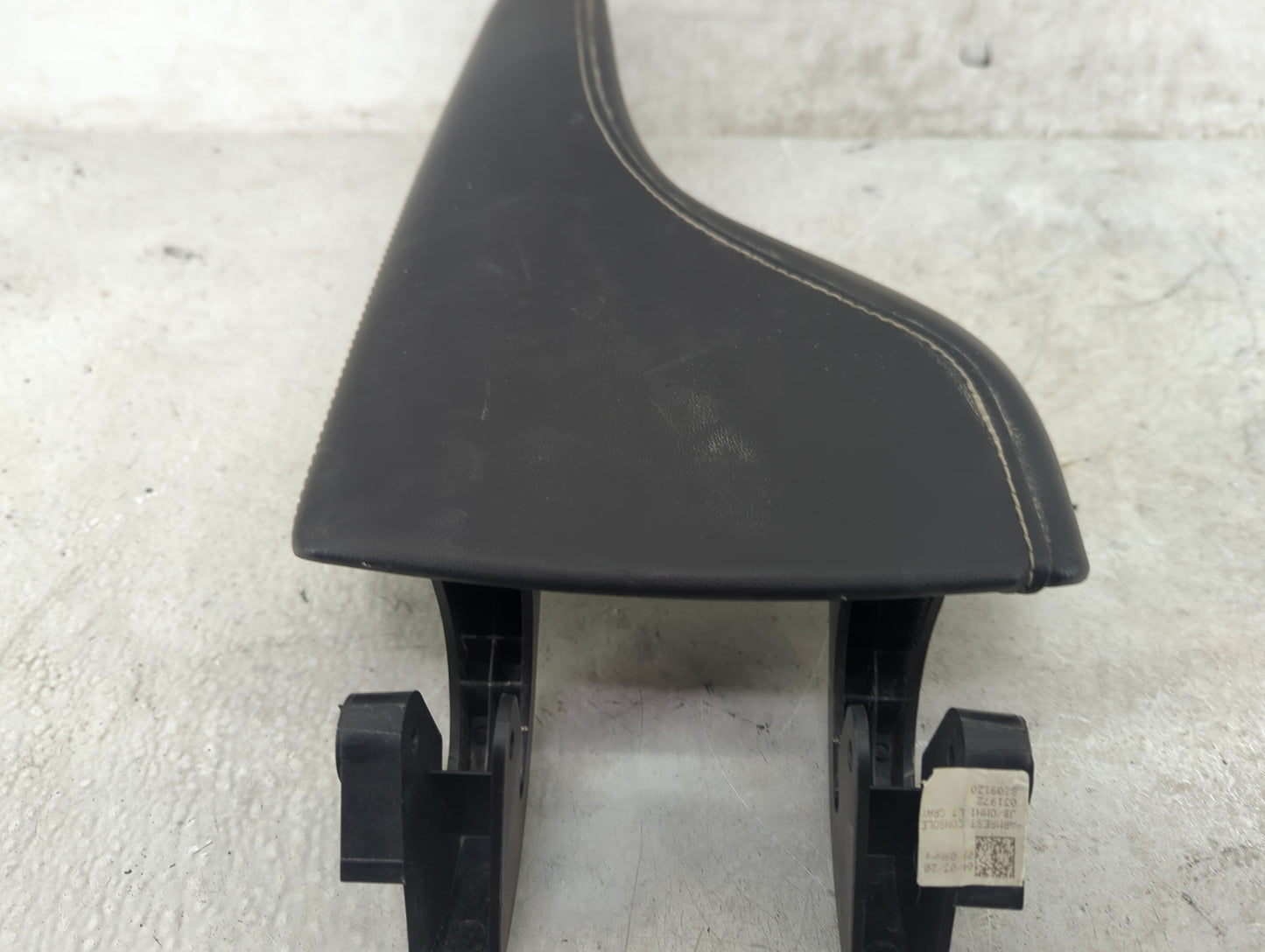2020 Chevrolet Camaro Center Floor Console Fits OEM Used Auto Parts - Oemusedautoparts1.com